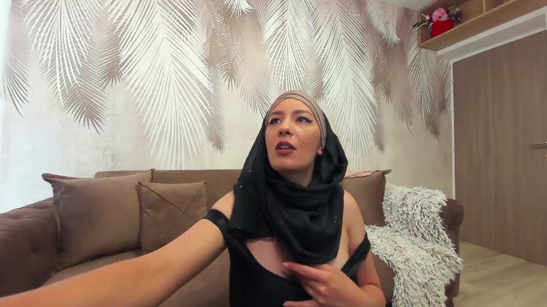 Gallery image thumbnail from Arabian_Woman's myfreecams stream on, 05/29/2026, 12:23 image 20 of 20