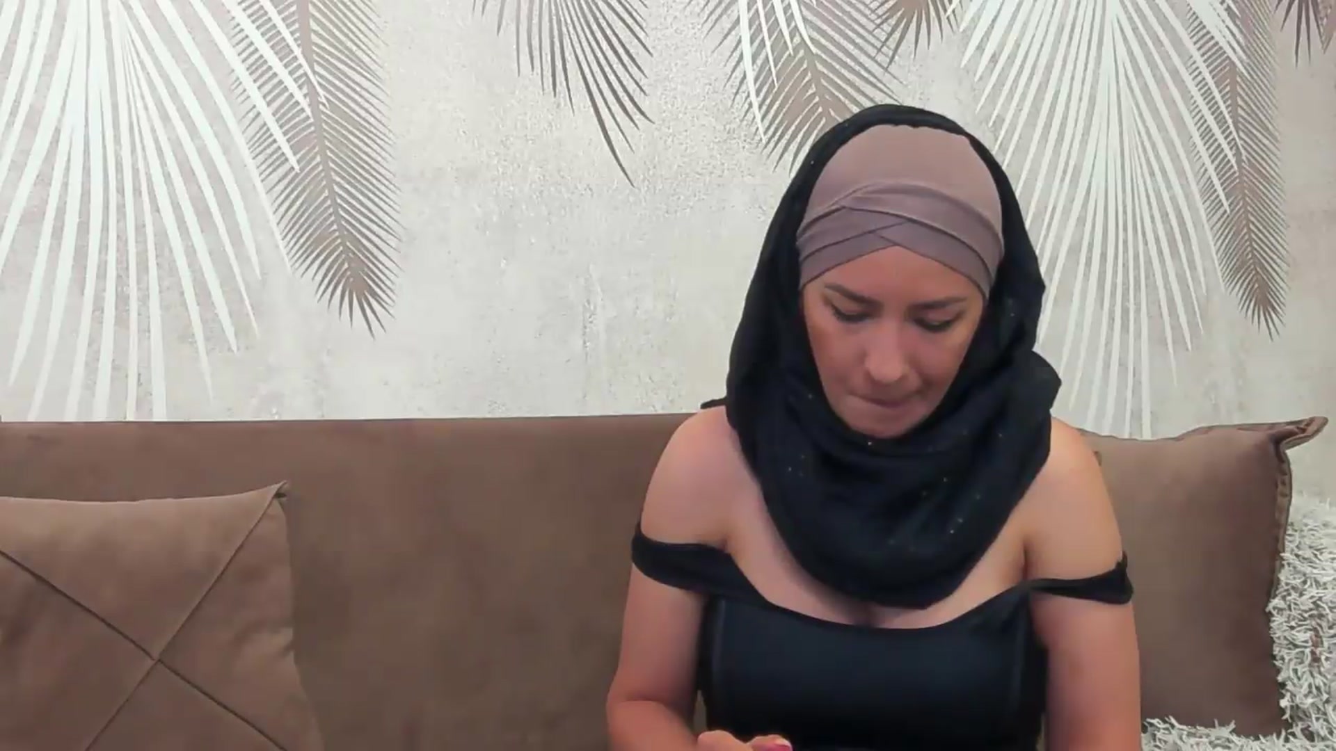 Gallery image thumbnail from Arabian_Woman's myfreecams stream on, 05/29/2026, 13:48 image 6 of 20