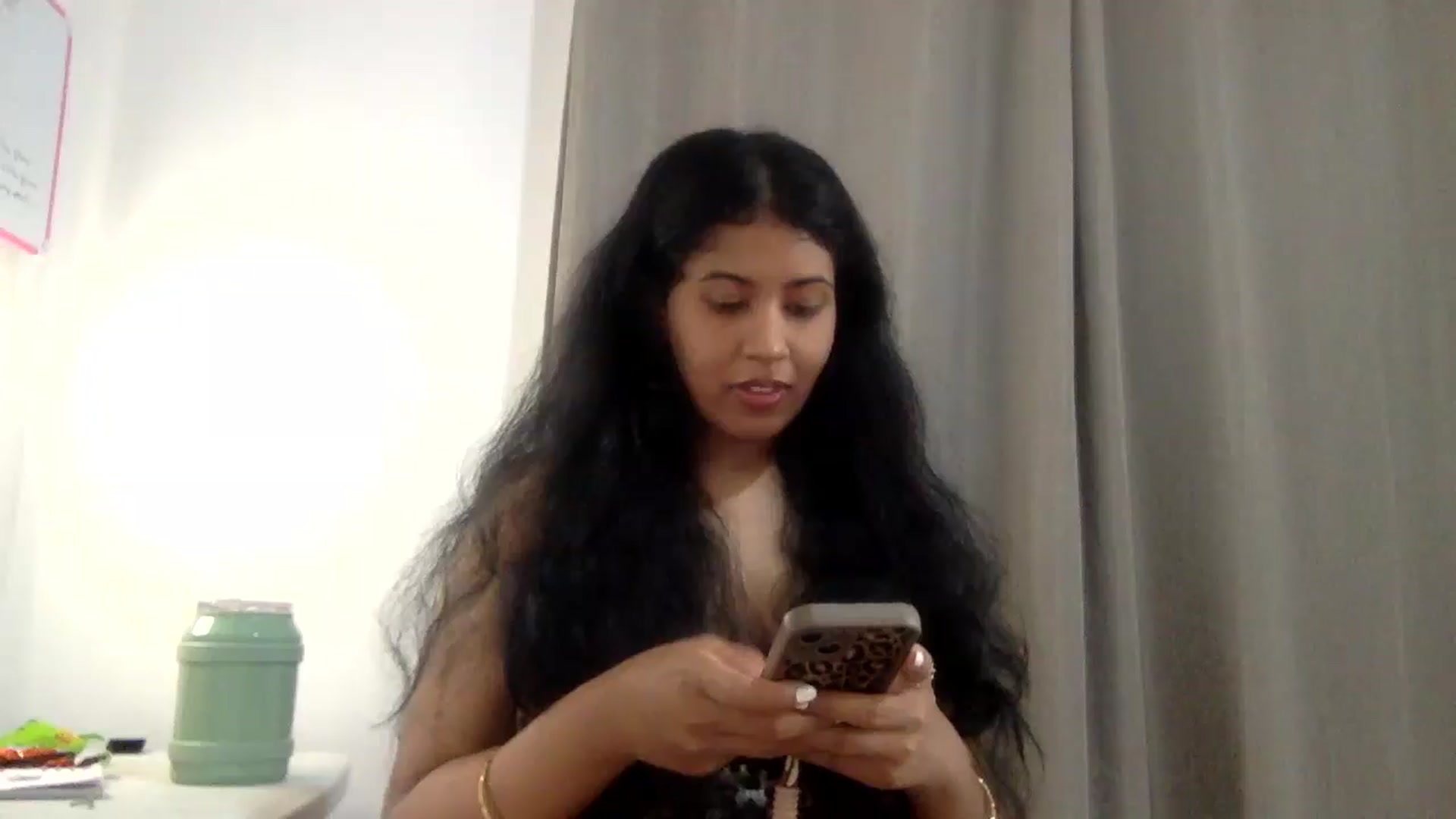 Gallery image thumbnail from Arabigoddess's myfreecams stream on, 03/01/2026, 12:38 image 13 of 20
