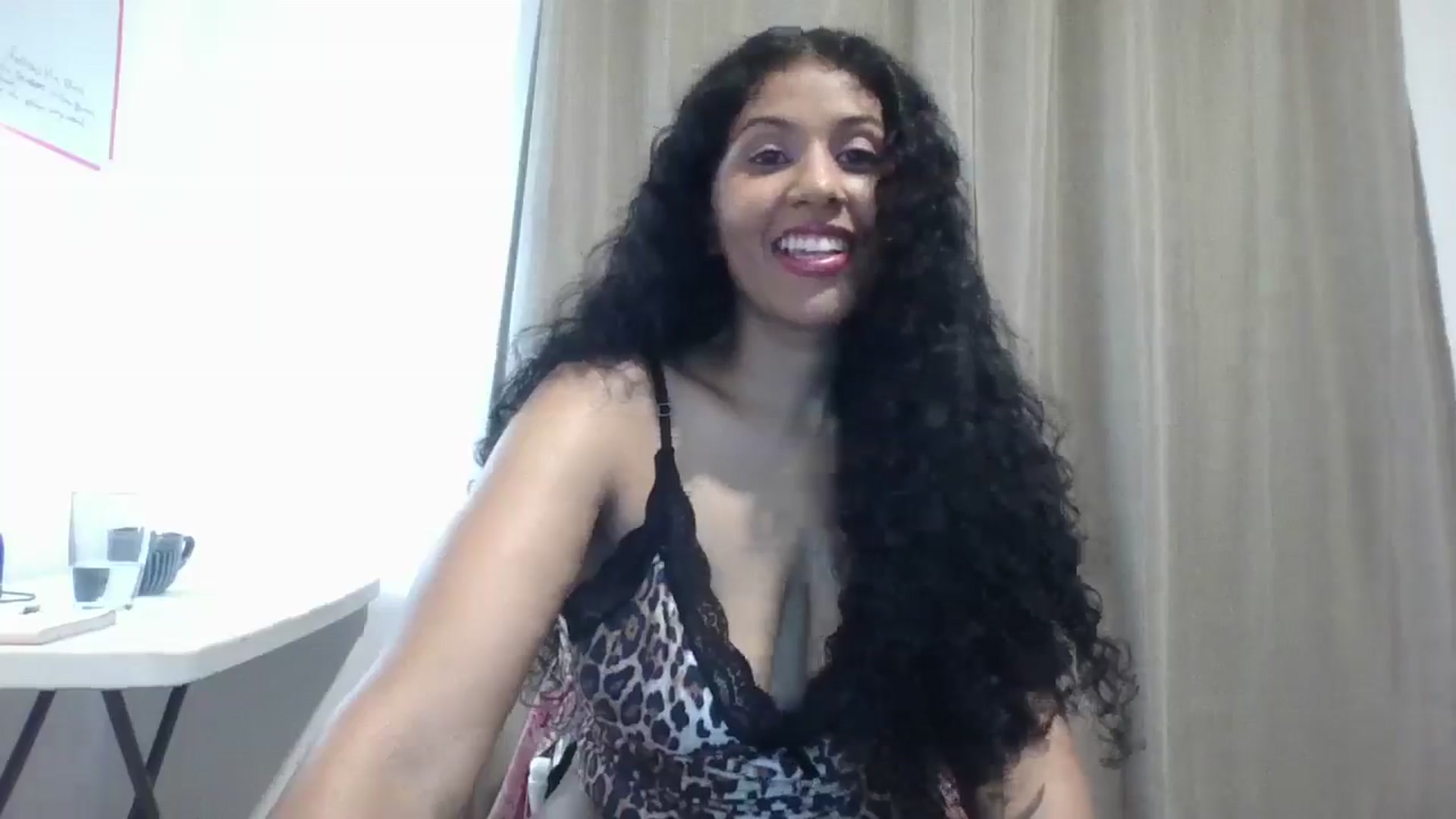 Gallery image thumbnail from Arabigoddess's myfreecams stream on, 04/12/2026, 09:25 image 19 of 20