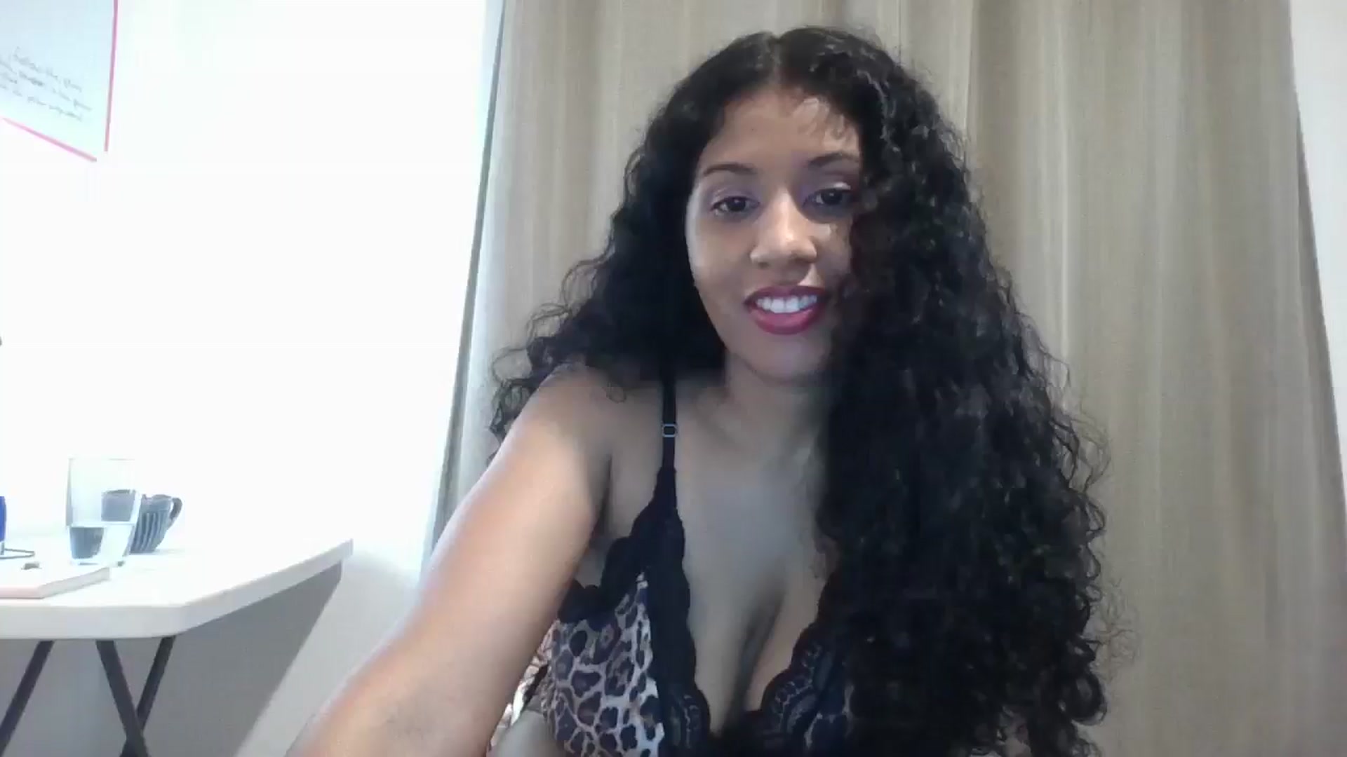 Gallery image thumbnail from Arabigoddess's myfreecams stream on, 04/12/2026, 09:25 image 16 of 20