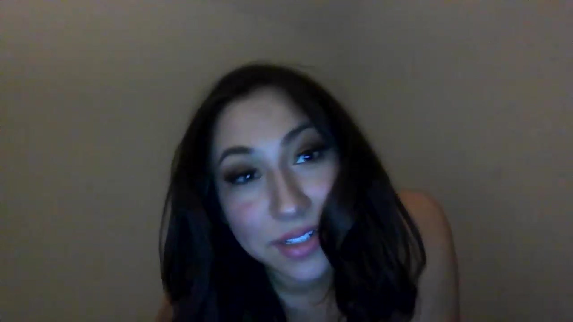 Gallery image thumbnail from Aracelyx3's myfreecams stream on, 12/18/2022, 10:23 image 16 of 20