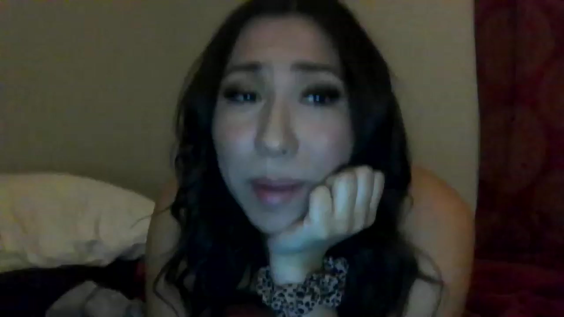 Gallery image thumbnail from Aracelyx3's myfreecams stream on, 12/22/2022, 09:08 image 6 of 20