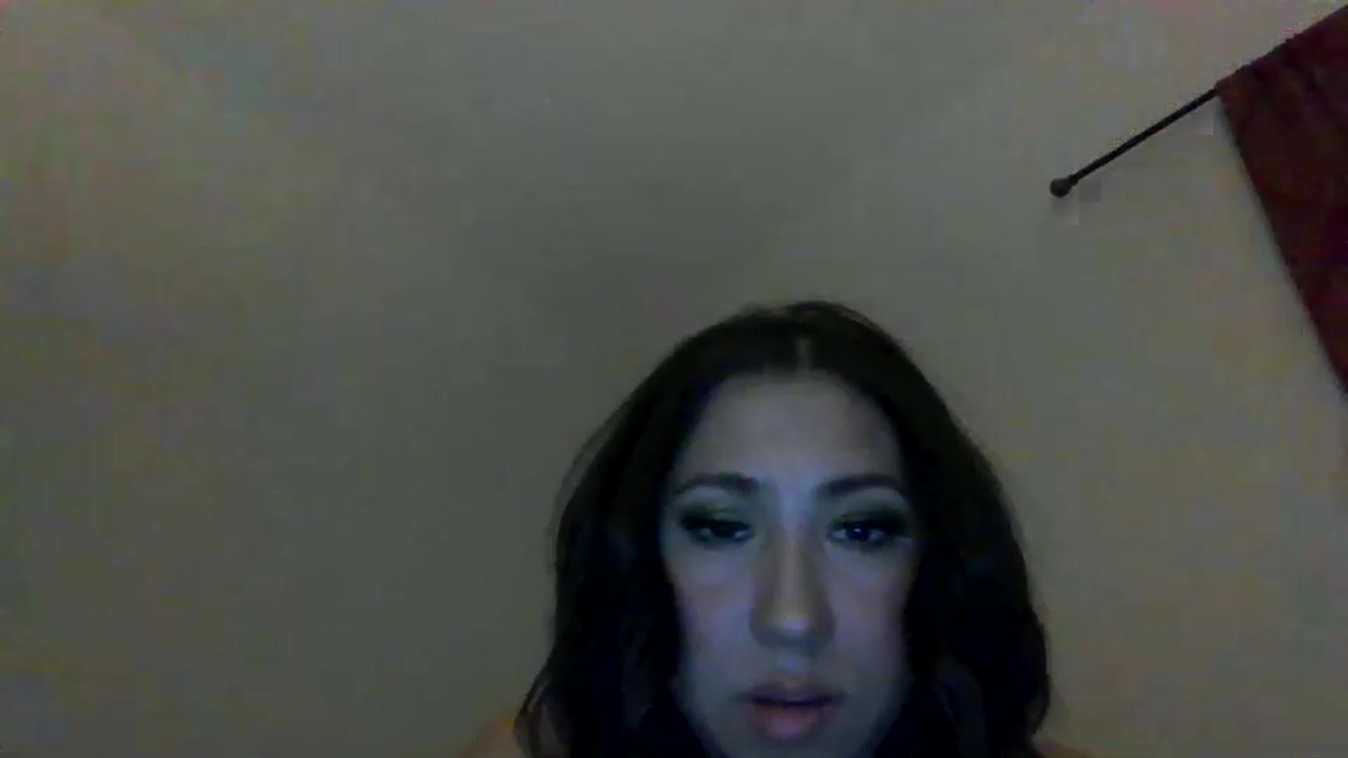 Gallery image thumbnail from Aracelyx3's myfreecams stream on, 12/22/2022, 09:08 image 1 of 20