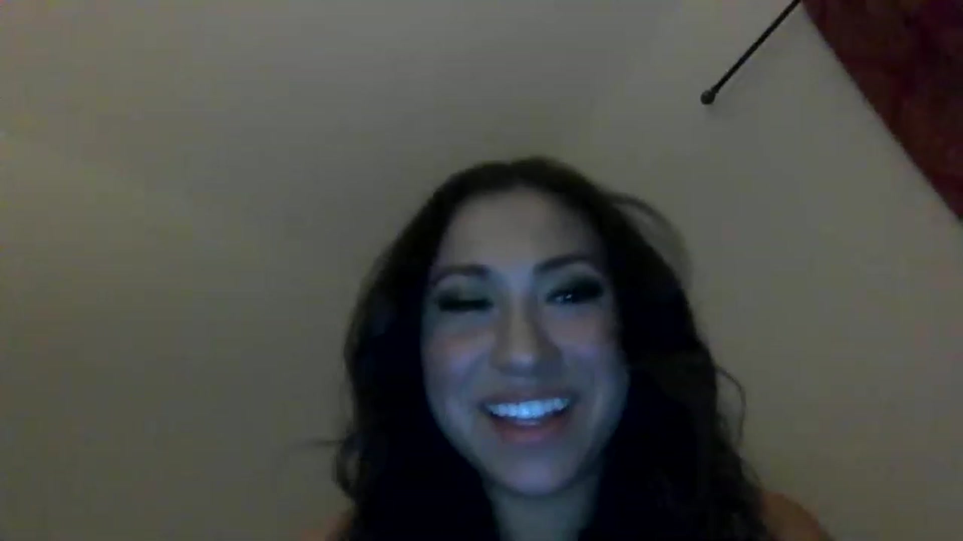 Gallery image thumbnail from Aracelyx3's myfreecams stream on, 12/22/2022, 09:08 image 4 of 20