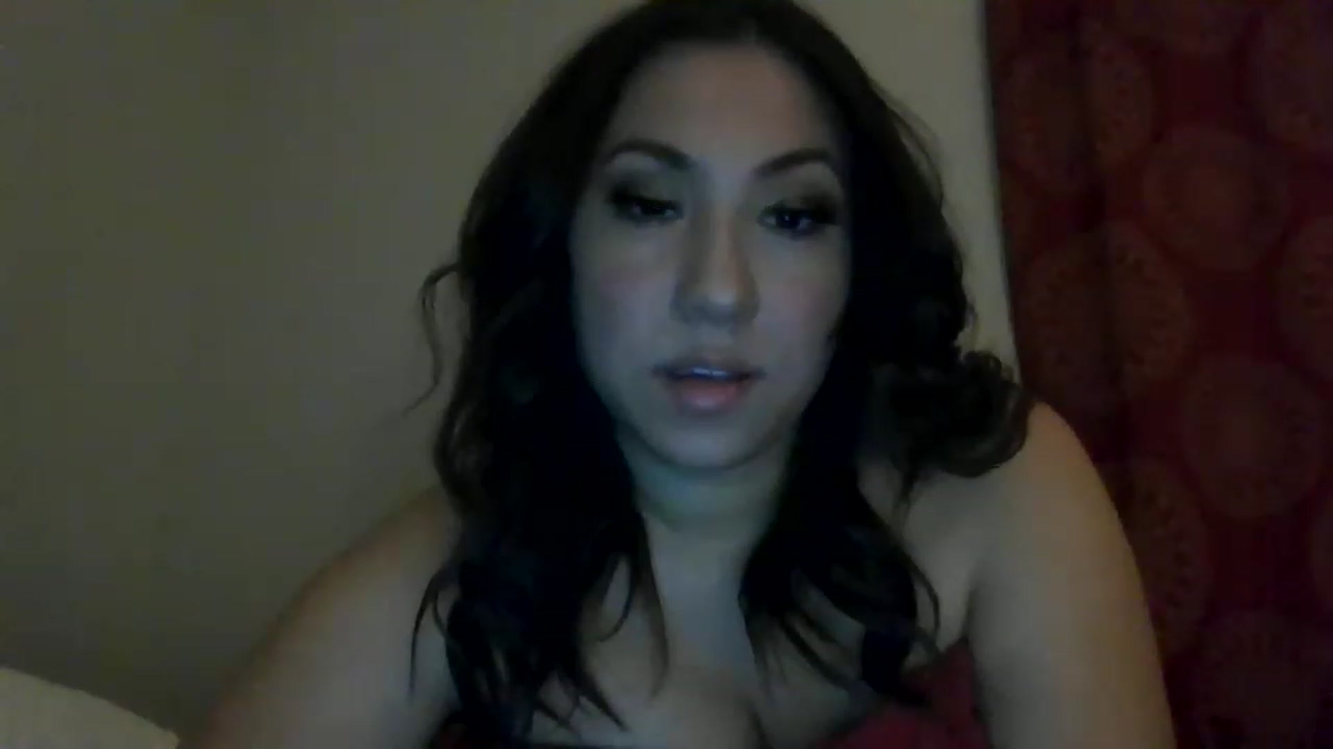 Gallery image thumbnail from Aracelyx3's myfreecams stream on, 12/22/2022, 09:08 image 18 of 20