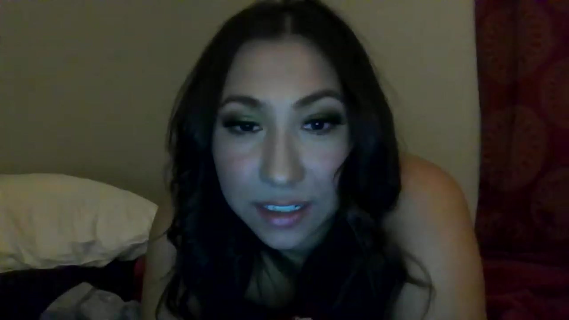Gallery image thumbnail from Aracelyx3's myfreecams stream on, 12/22/2022, 09:08 image 7 of 20