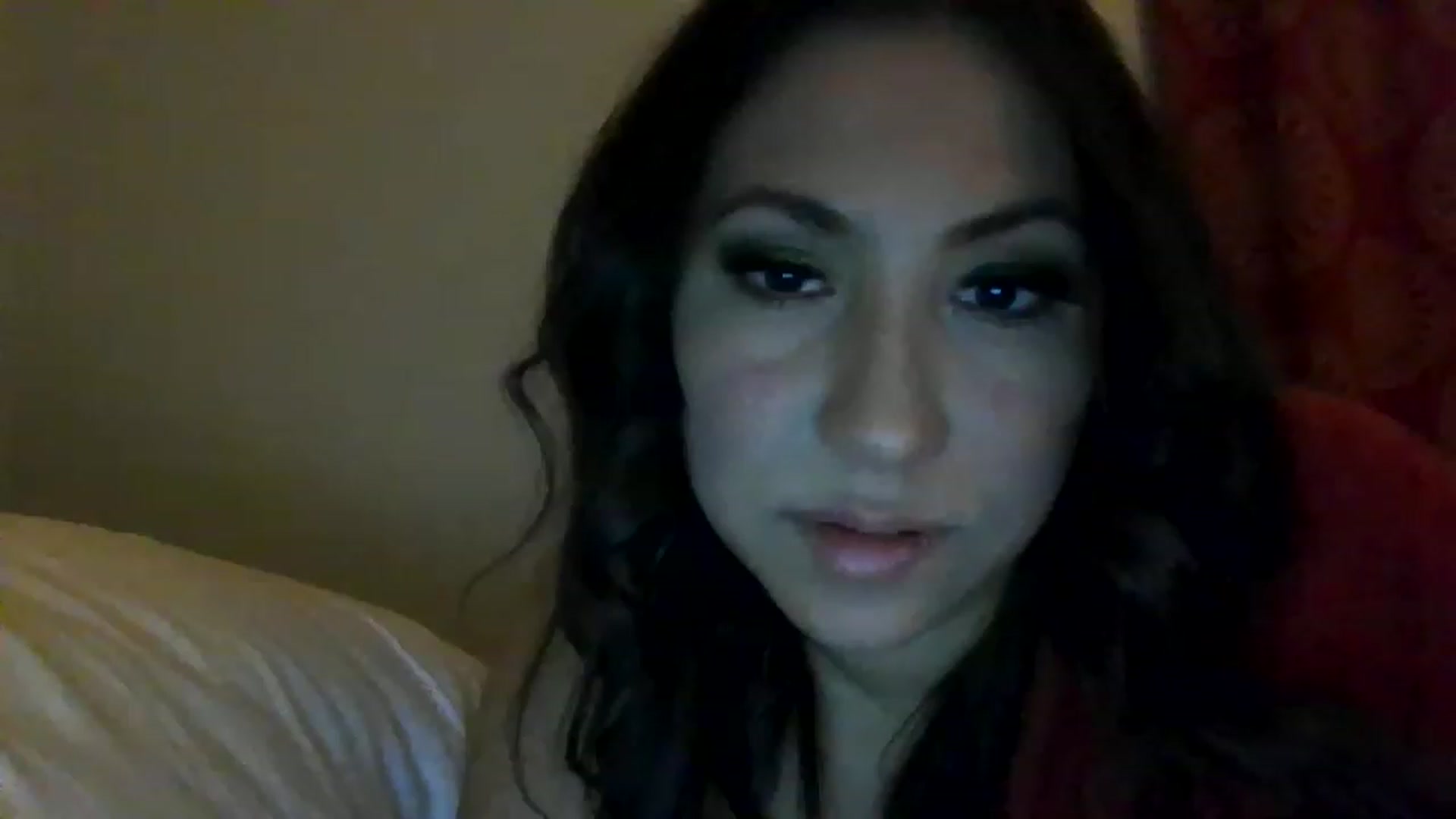 Gallery image thumbnail from Aracelyx3's myfreecams stream on, 12/22/2022, 09:34 image 8 of 20