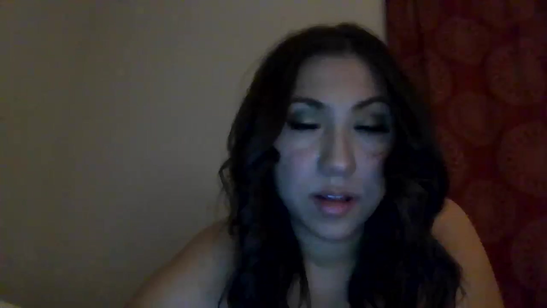 Gallery image thumbnail from Aracelyx3's myfreecams stream on, 12/22/2022, 09:34 image 1 of 20