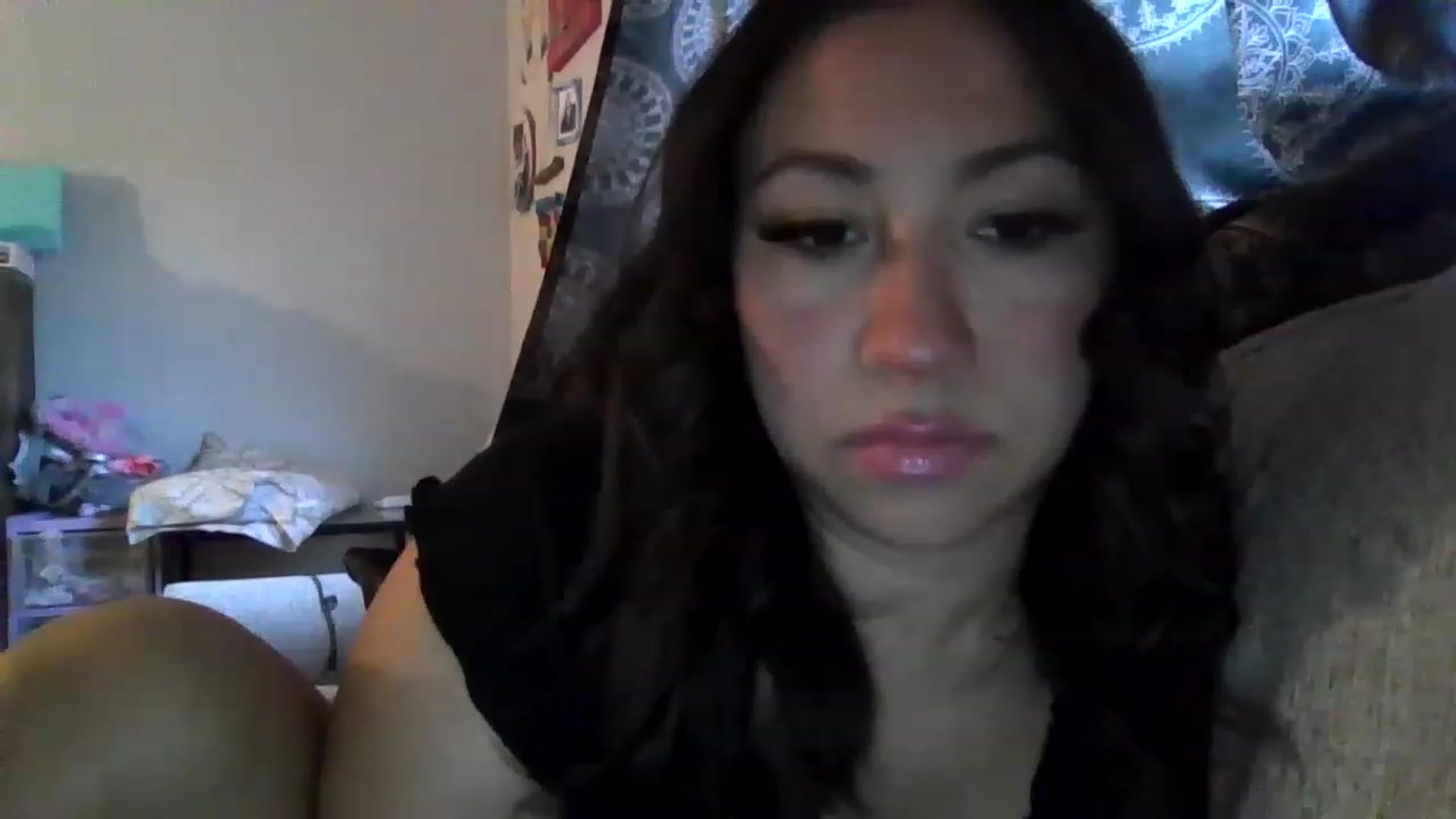 Gallery image thumbnail from Aracelyx3's myfreecams stream on, 01/03/2023, 24:19 image 4 of 20