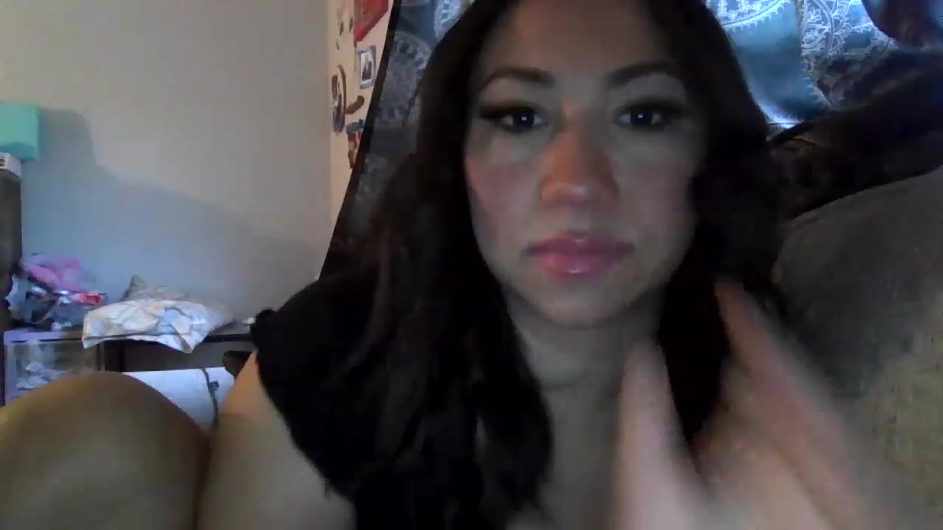 Gallery image thumbnail from Aracelyx3's myfreecams stream on, 01/03/2023, 24:19 image 5 of 20