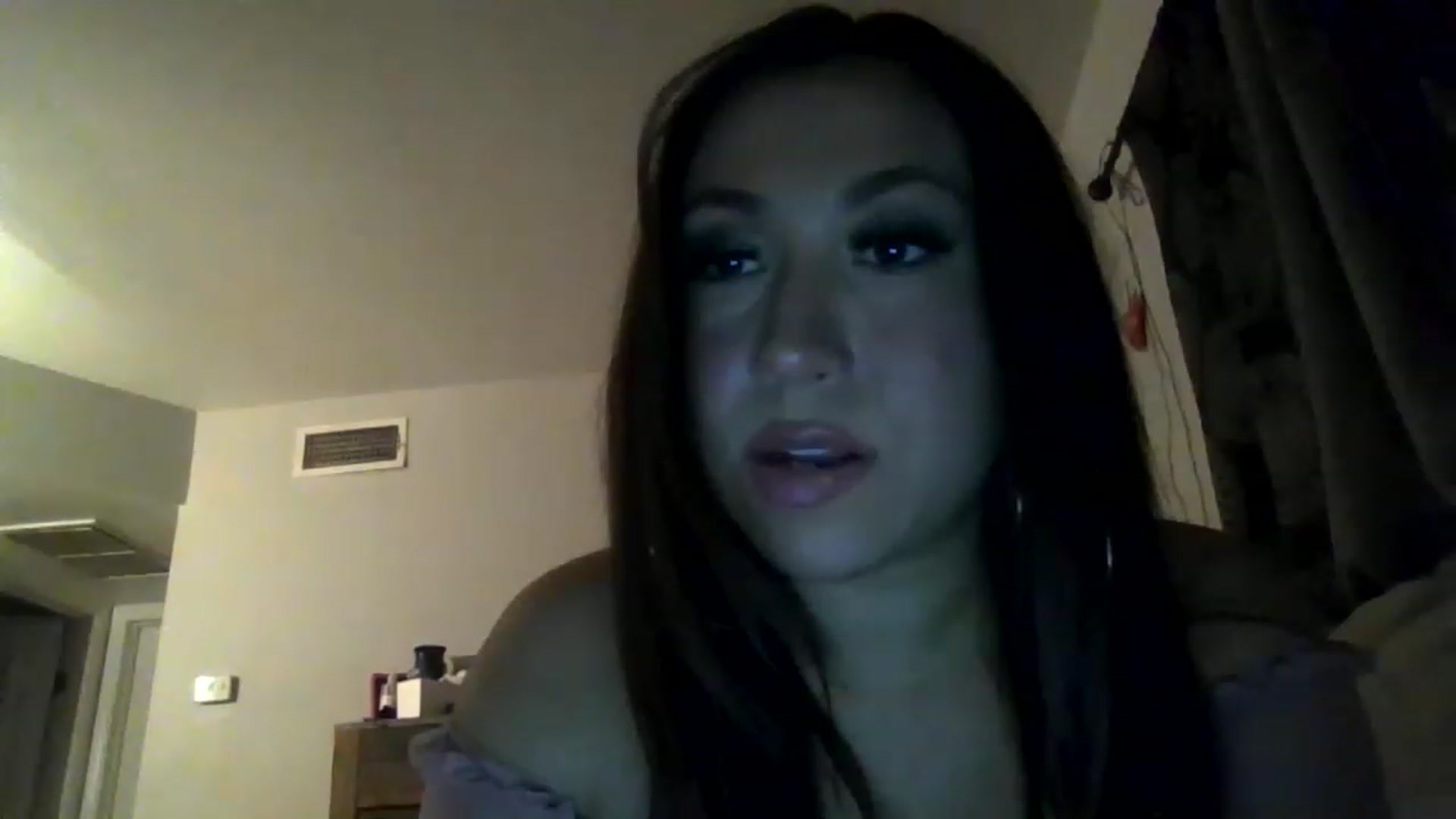 Gallery image thumbnail from Aracelyx3's myfreecams stream on, 01/16/2023, 09:11 image 2 of 20
