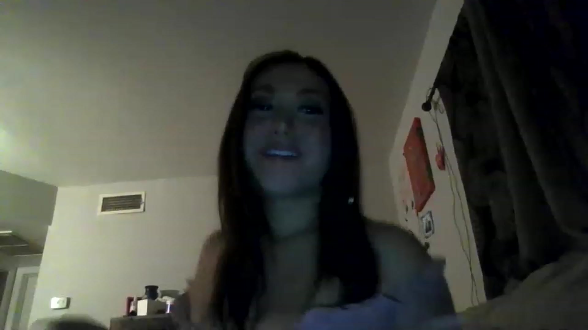 Gallery image thumbnail from Aracelyx3's myfreecams stream on, 01/16/2023, 09:11 image 1 of 20