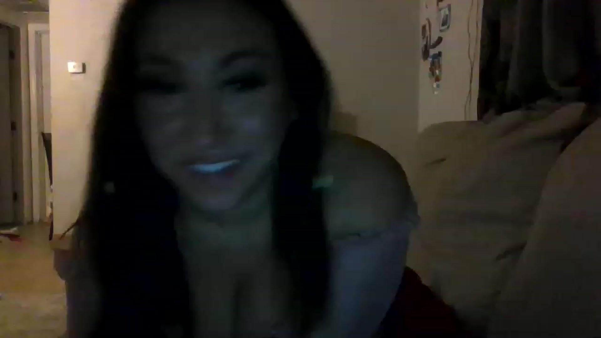Gallery image thumbnail from Aracelyx3's myfreecams stream on, 01/16/2023, 09:11 image 18 of 20