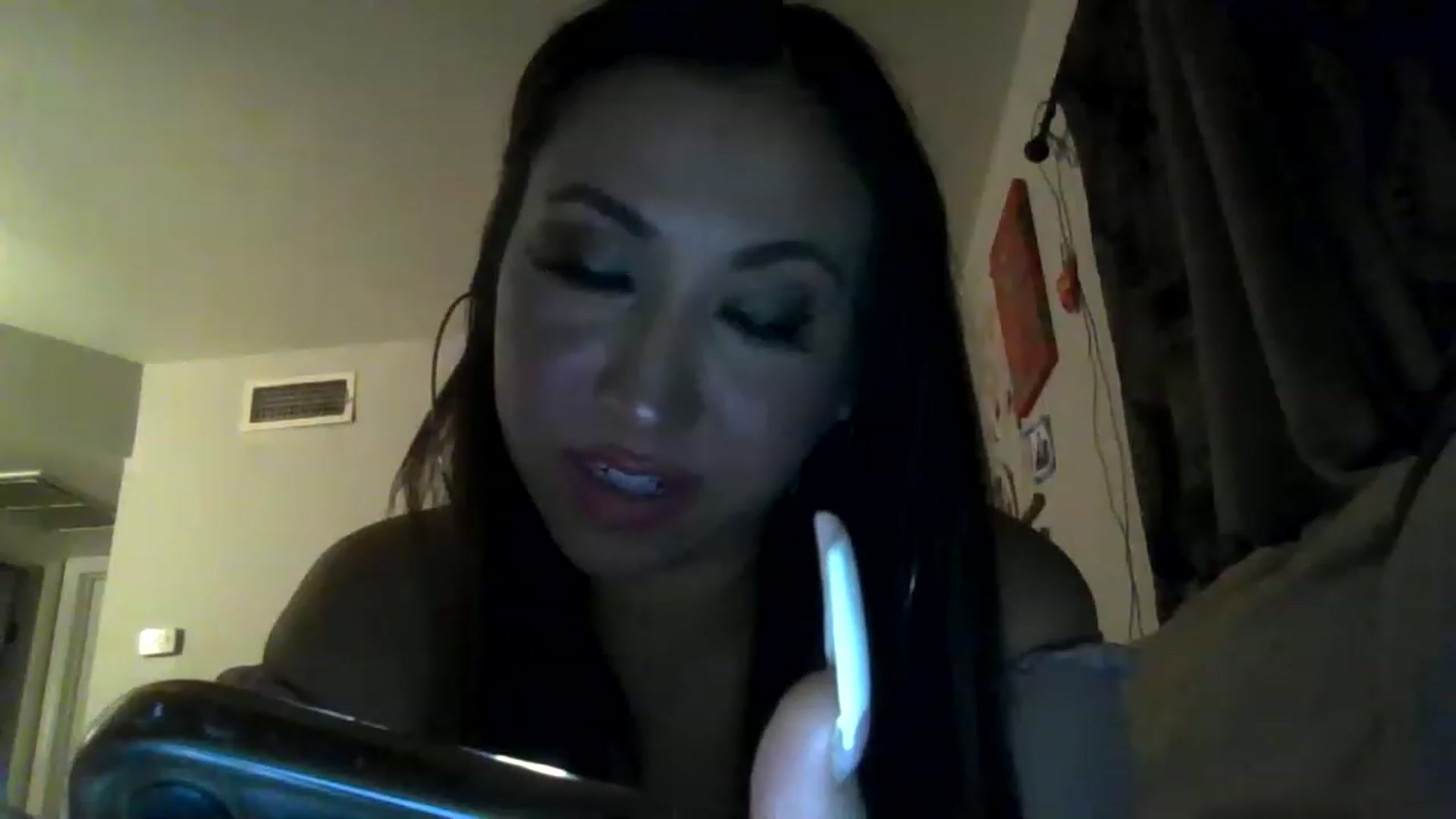 Gallery image thumbnail from Aracelyx3's myfreecams stream on, 01/16/2023, 09:11 image 4 of 20