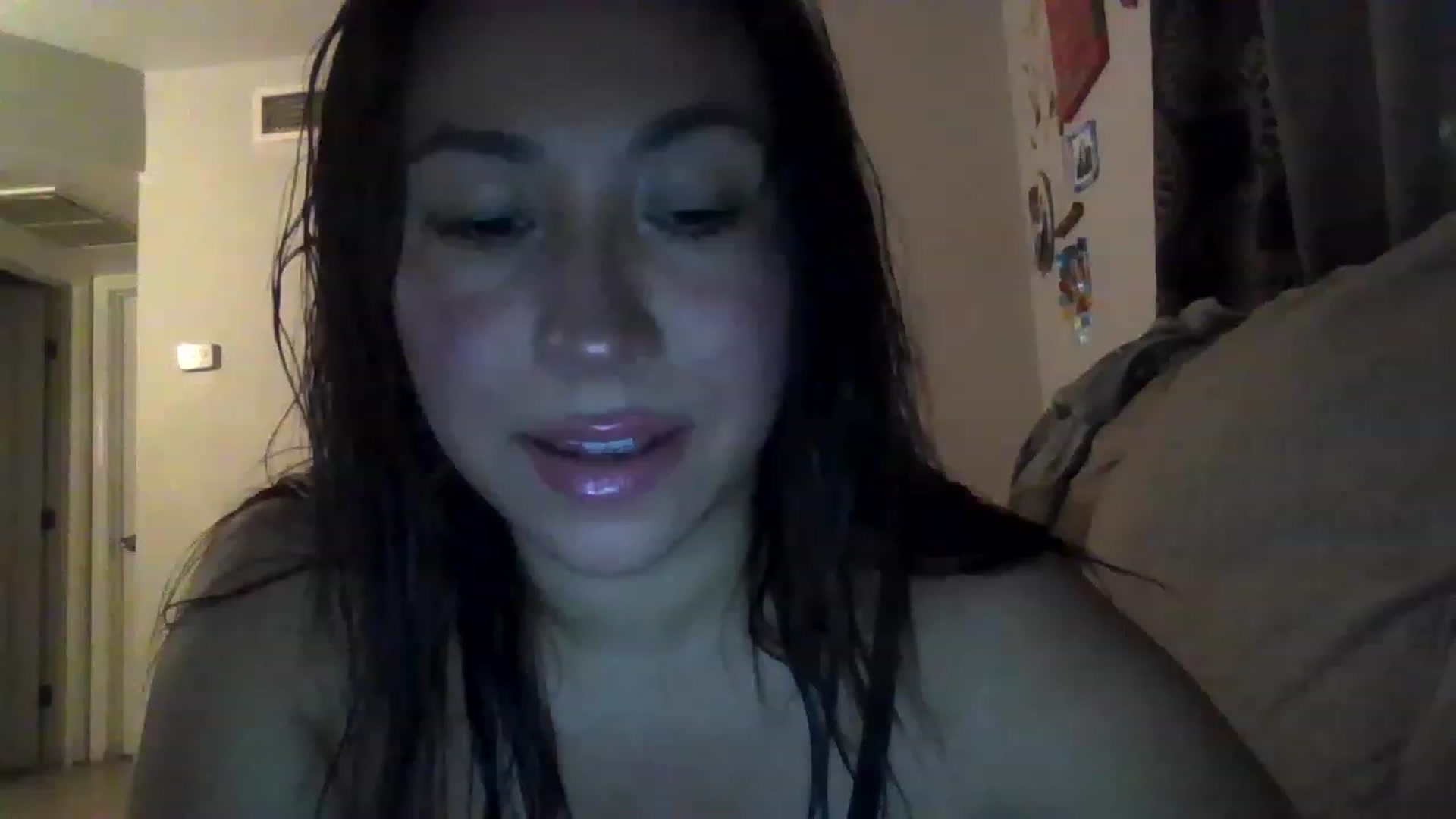 Gallery image thumbnail from Aracelyx3's myfreecams stream on, 01/17/2023, 07:39 image 2 of 20