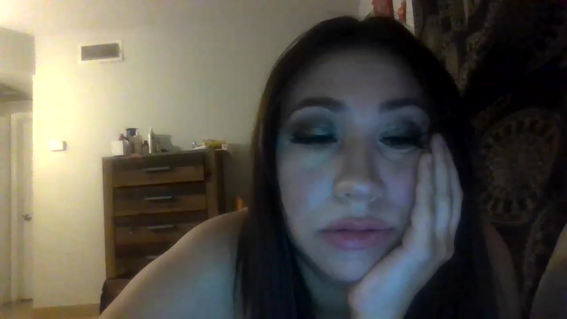Gallery image thumbnail from Aracelyx3's myfreecams stream on, 02/05/2023, 08:02 image 11 of 20