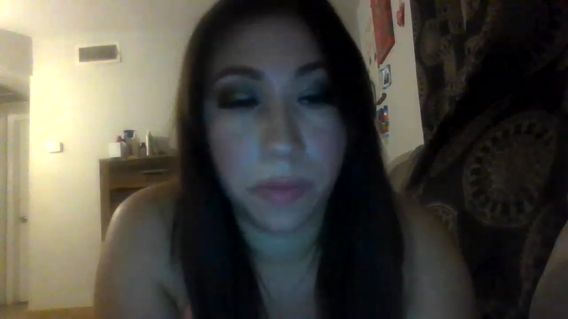 Gallery image thumbnail from Aracelyx3's myfreecams stream on, 02/05/2023, 08:02 image 12 of 20