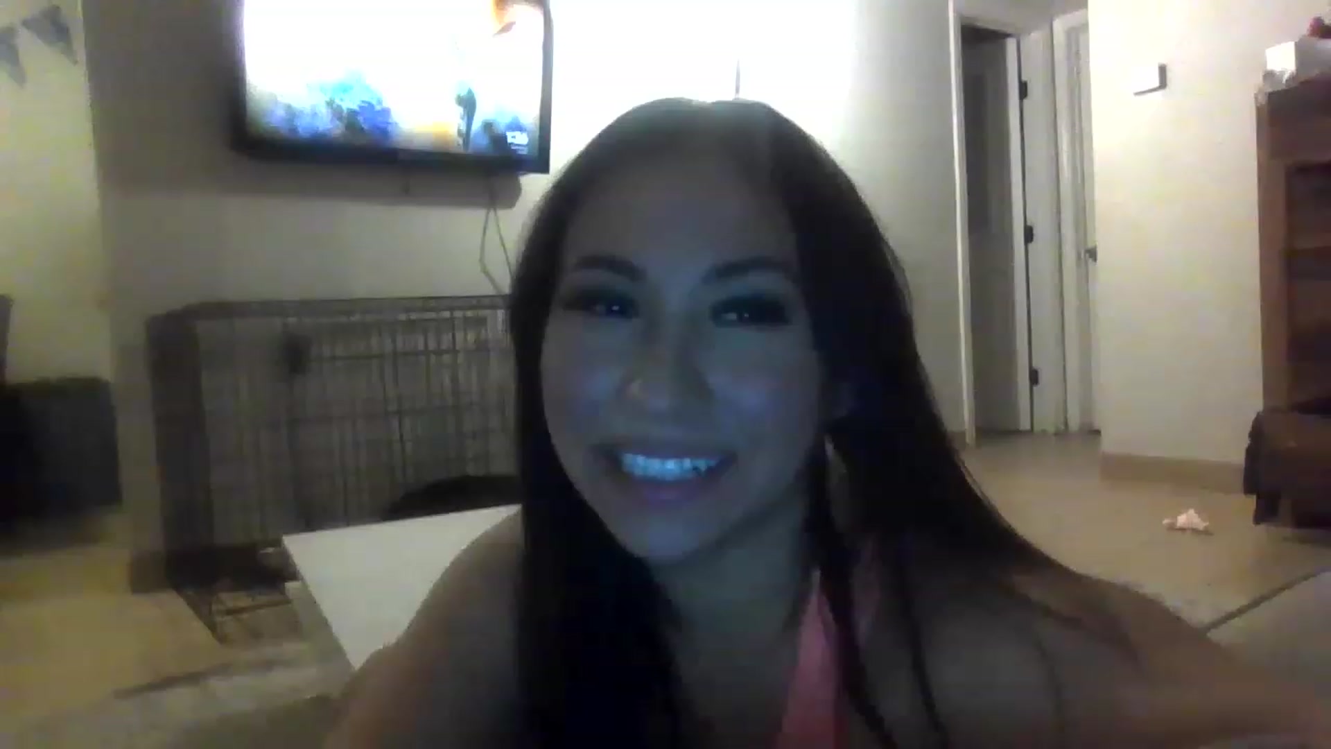 Gallery image thumbnail from Aracelyx3's myfreecams stream on, 02/05/2023, 09:55 image 8 of 20