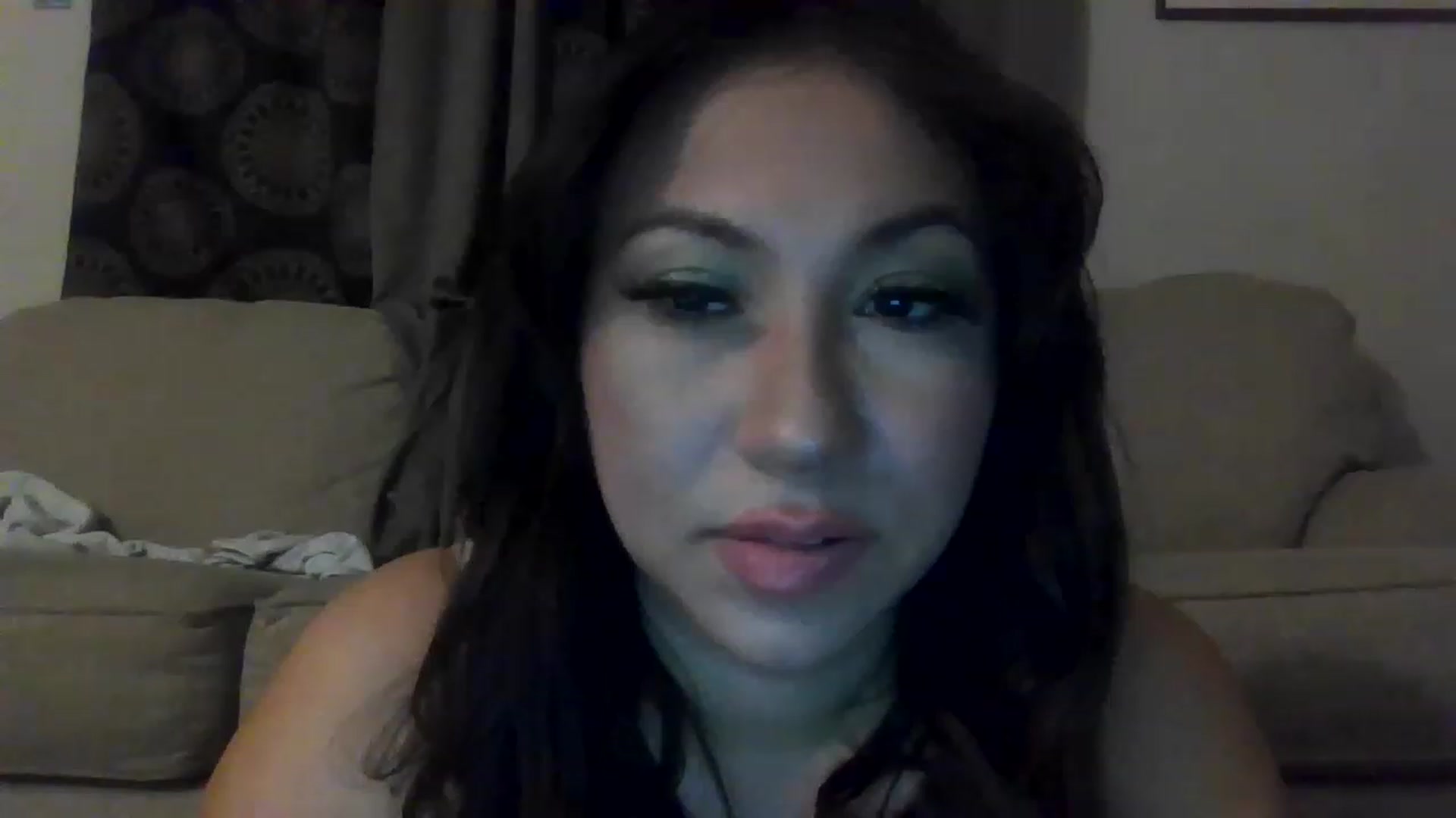 Gallery image thumbnail from Aracelyx3's myfreecams stream on, 02/07/2023, 07:43 image 10 of 20