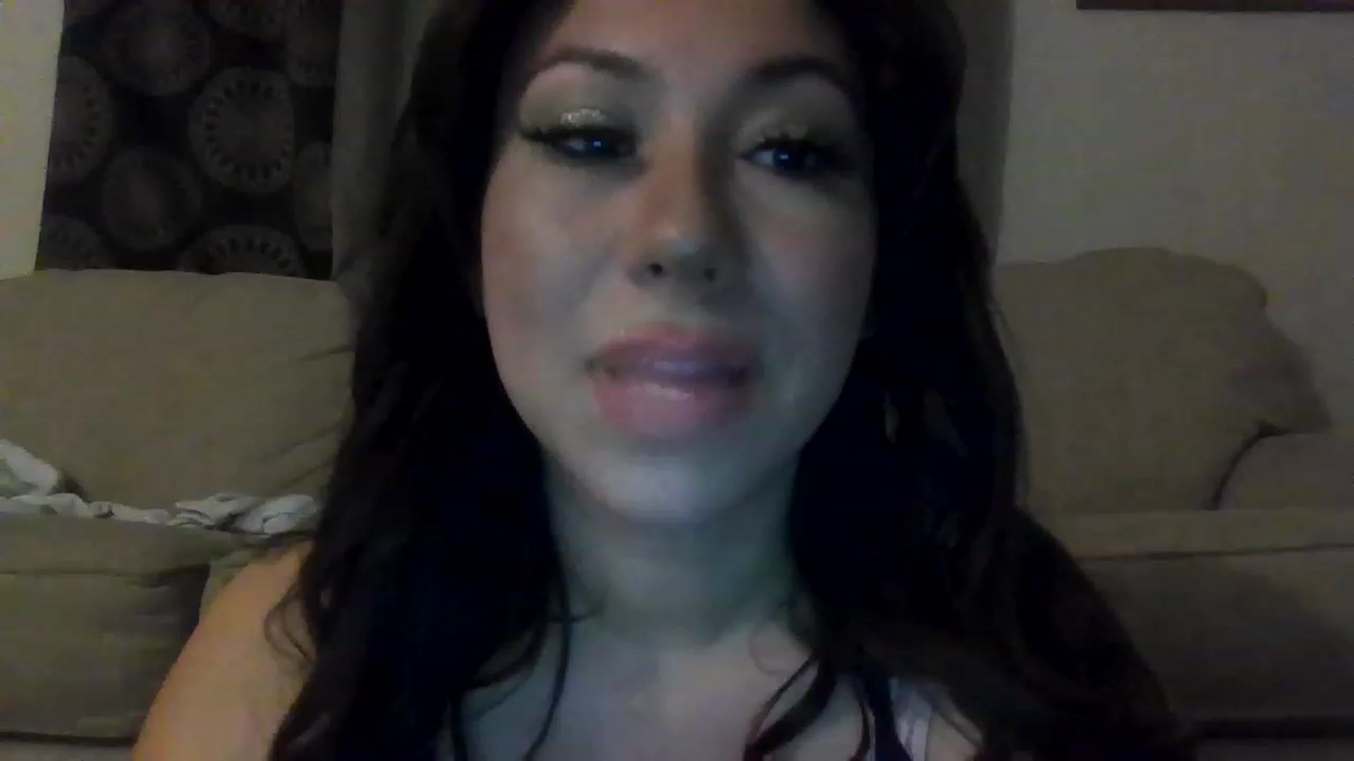 Gallery image thumbnail from Aracelyx3's myfreecams stream on, 02/07/2023, 07:43 image 1 of 20