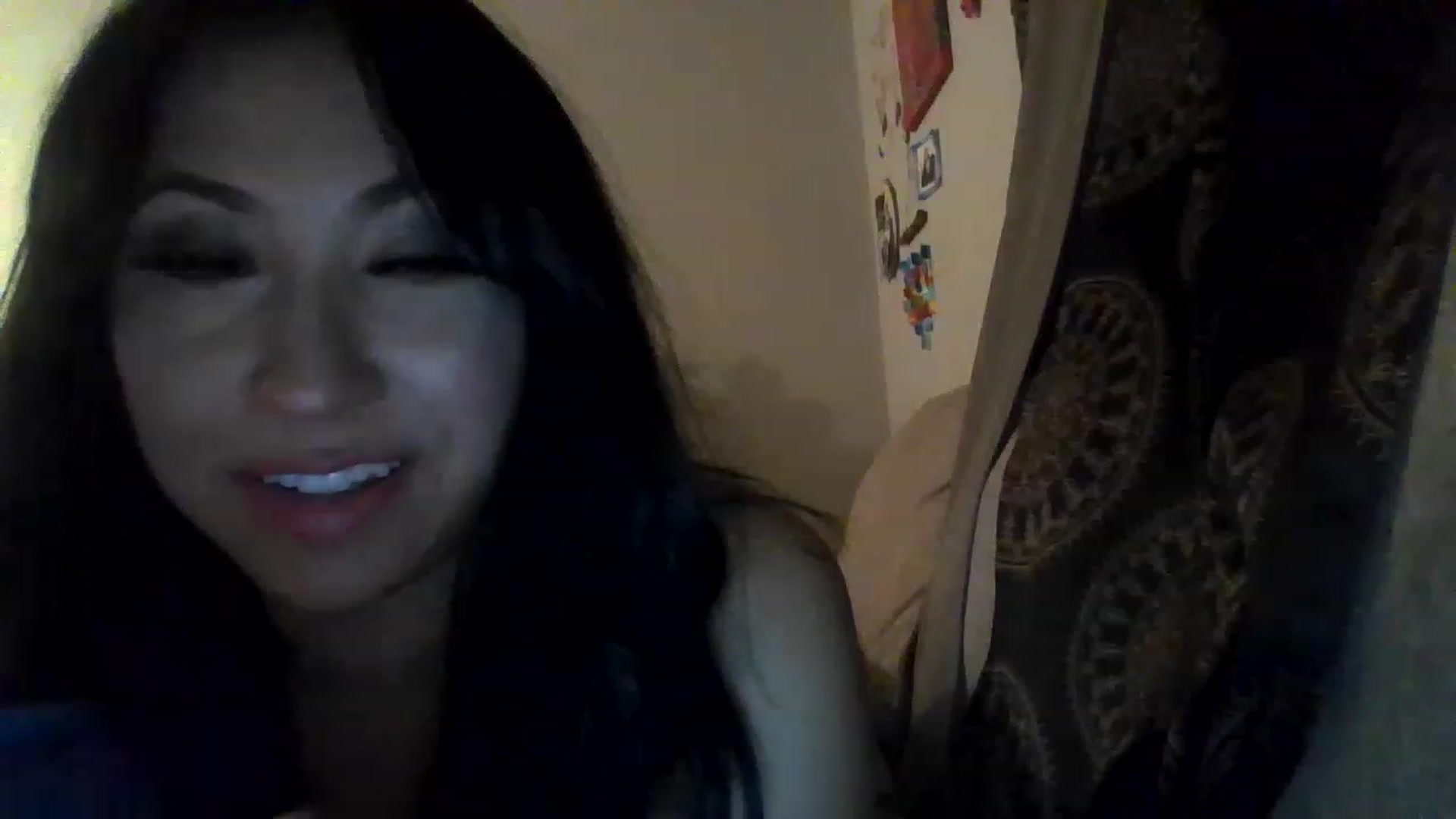 Gallery image thumbnail from Aracelyx3's myfreecams stream on, 02/13/2023, 08:03 image 12 of 20