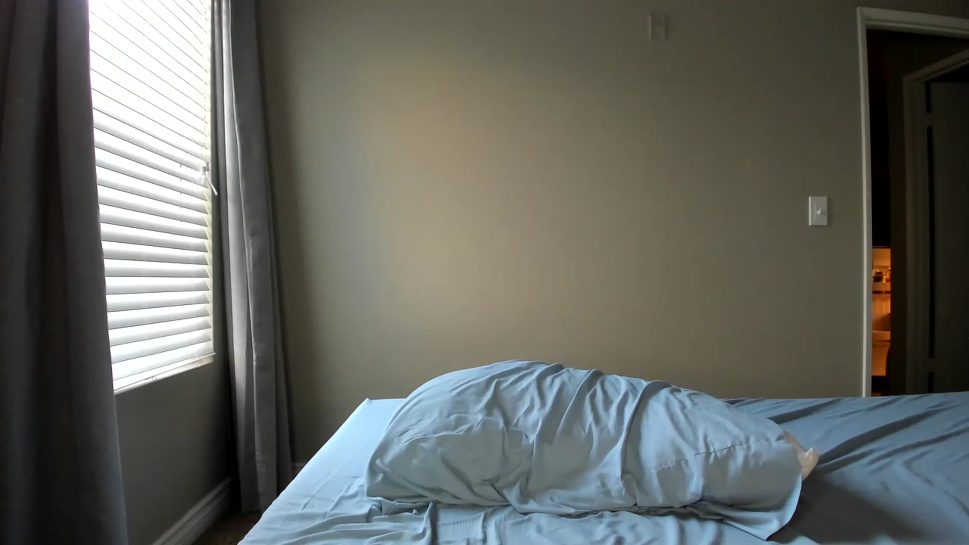 Gallery image thumbnail from Araisyours's myfreecams stream on, 11/17/2022, 23:59 image 3 of 20