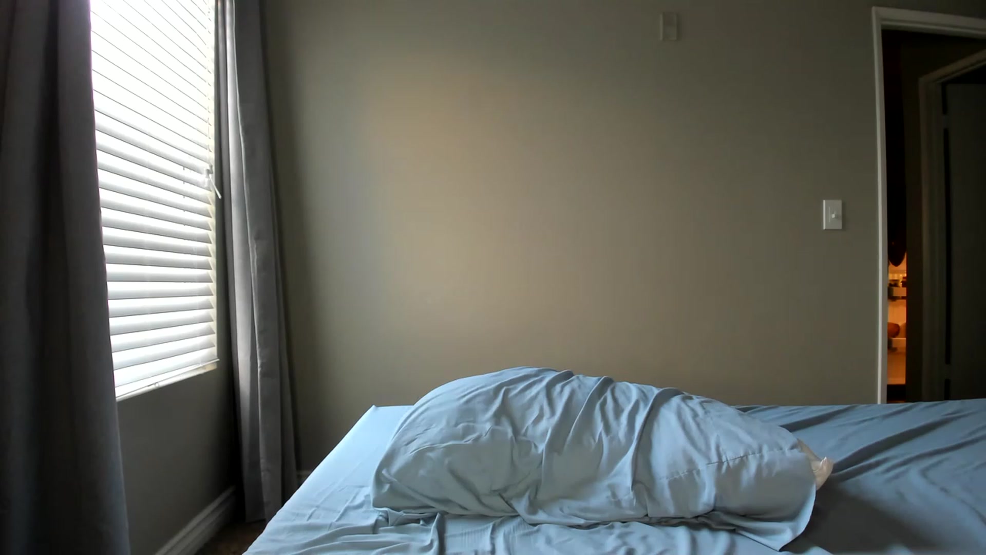 Gallery image thumbnail from Araisyours's myfreecams stream on, 11/17/2022, 23:59 image 2 of 20