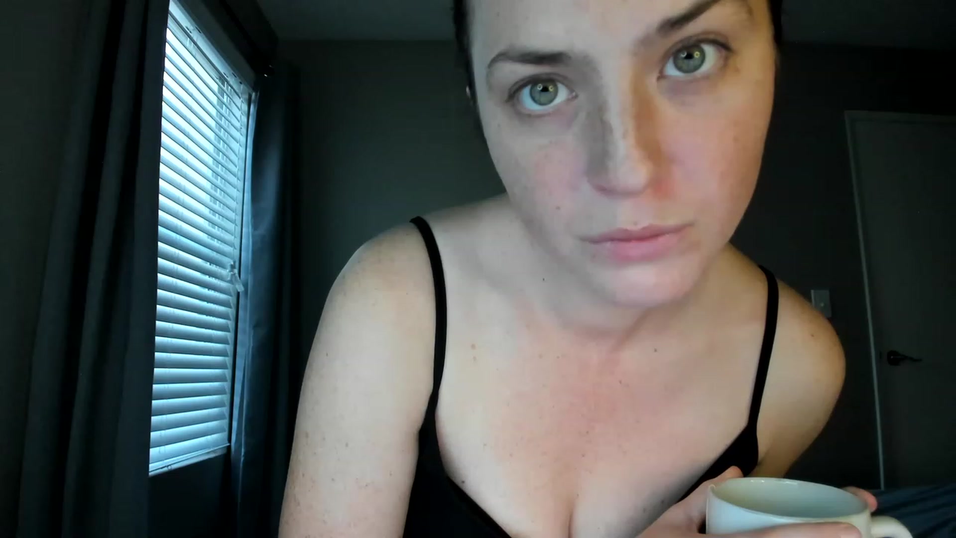 Gallery image thumbnail from Araisyours's myfreecams stream on, 11/18/2022, 16:11 image 4 of 20