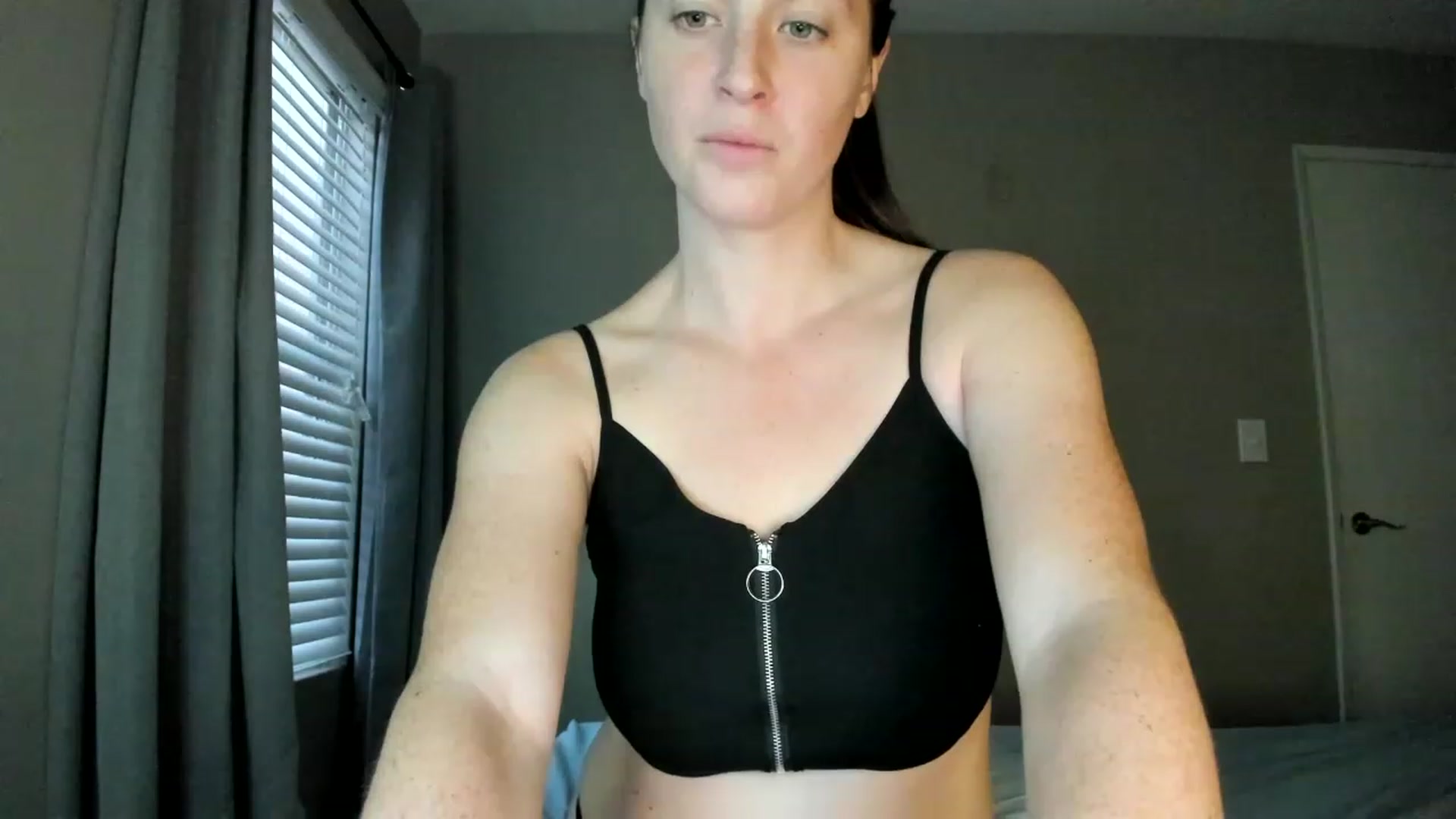 Gallery image thumbnail from Araisyours's myfreecams stream on, 11/18/2022, 16:11 image 2 of 20