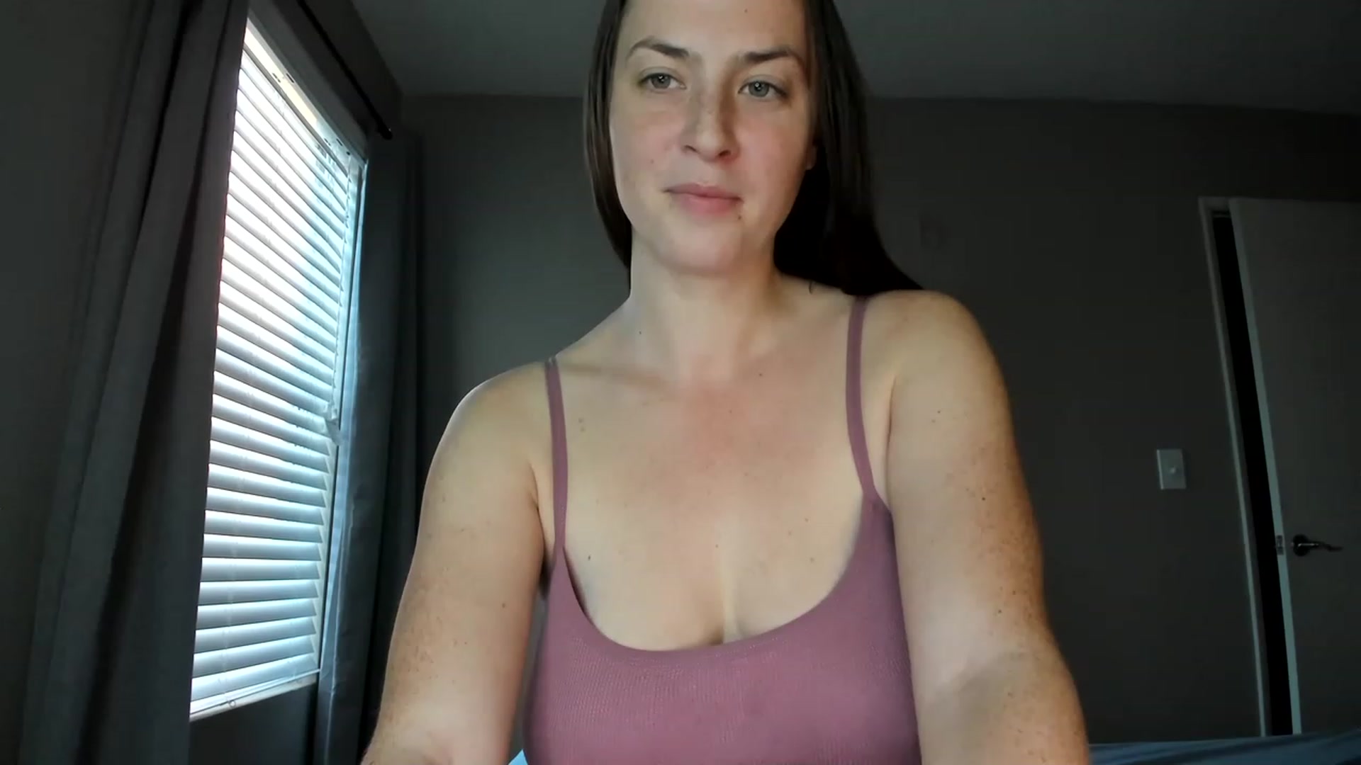 Gallery image thumbnail from Araisyours's myfreecams stream on, 11/24/2022, 16:33 image 3 of 20
