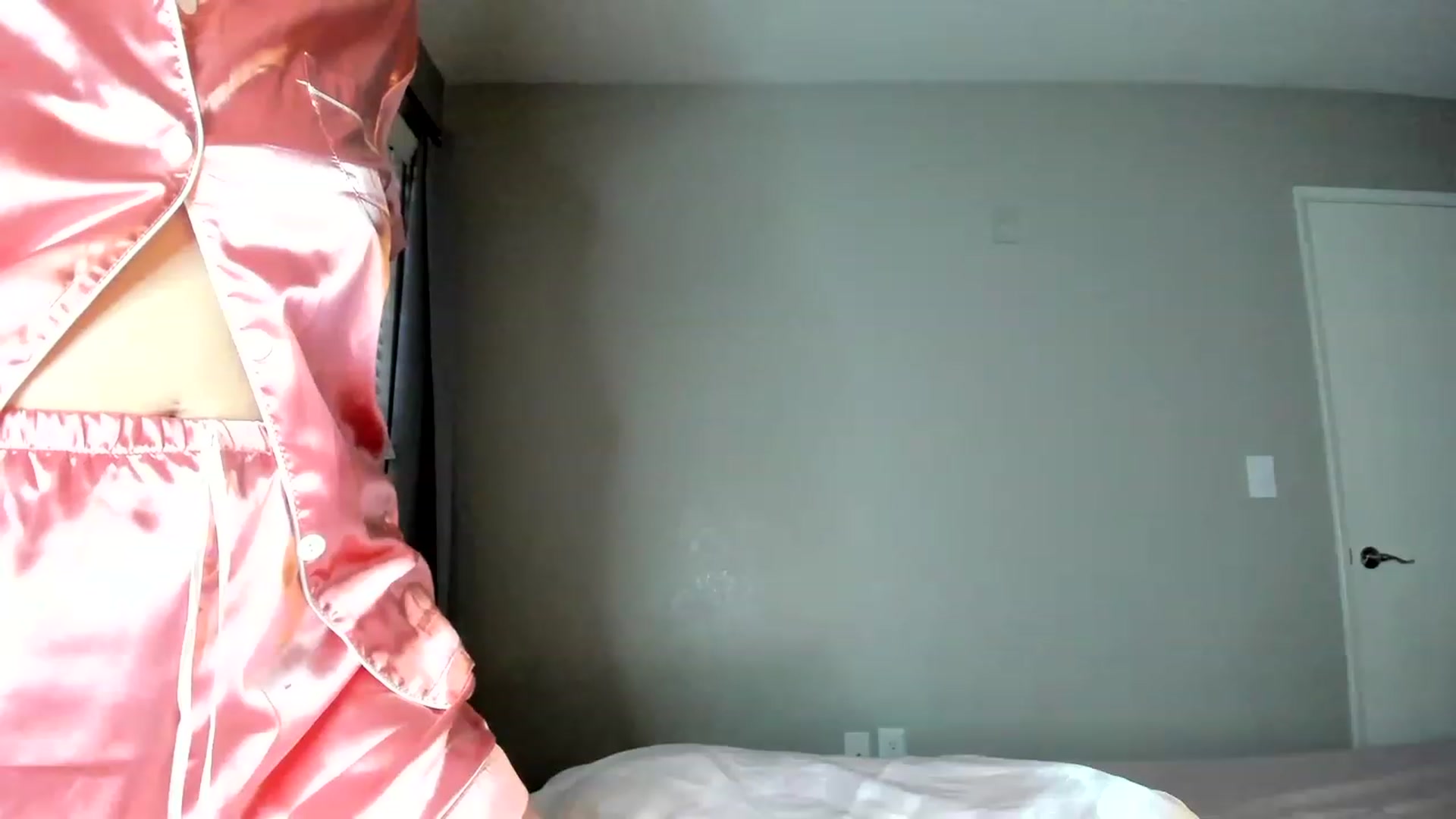 Gallery image thumbnail from Araisyours's myfreecams stream on, 12/11/2022, 14:36 image 16 of 20