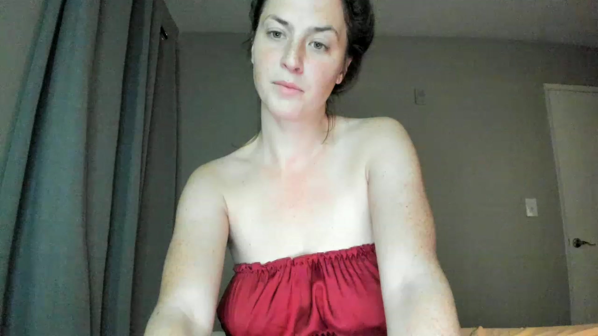 Gallery image thumbnail from Araisyours's myfreecams stream on, 01/01/2023, 14:55 image 5 of 20