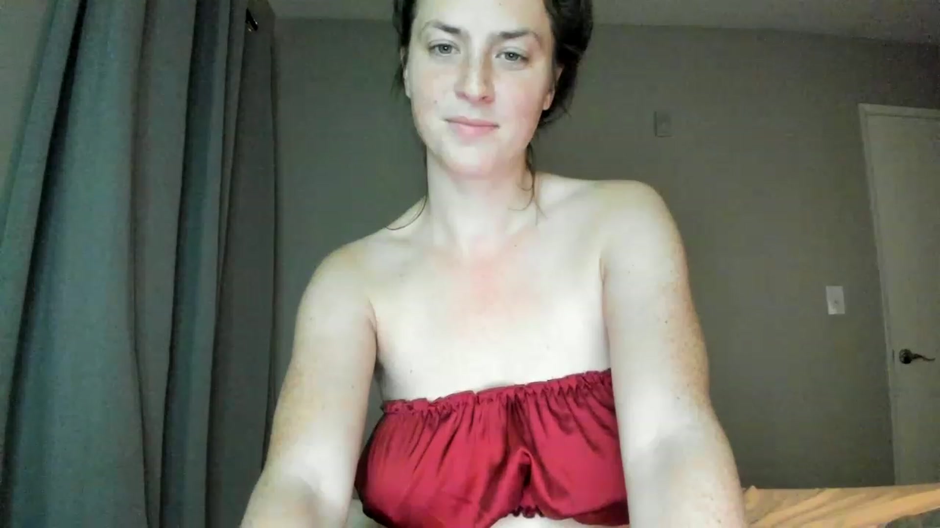 Gallery image thumbnail from Araisyours's myfreecams stream on, 01/01/2023, 14:55 image 10 of 20