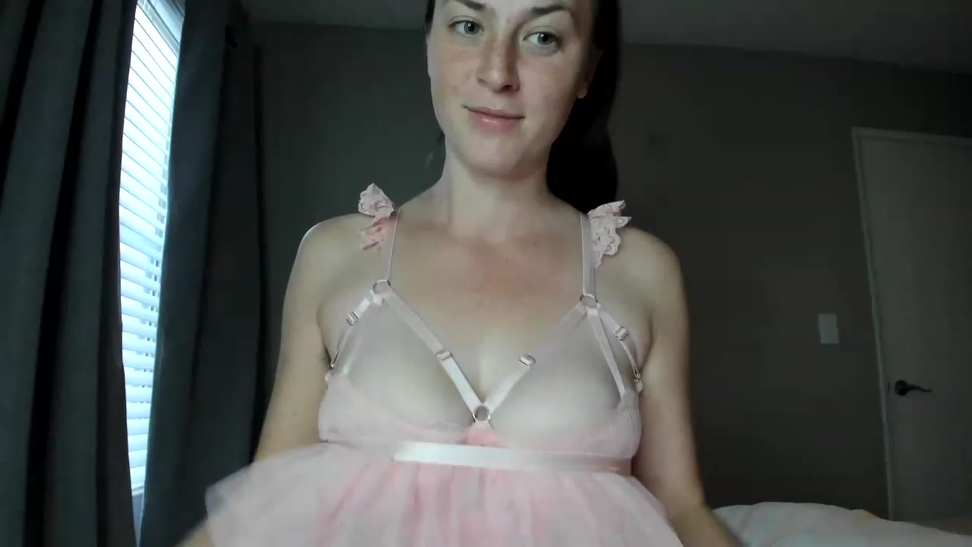 Gallery image thumbnail from Araisyours's myfreecams stream on, 01/09/2023, 15:21 image 19 of 20