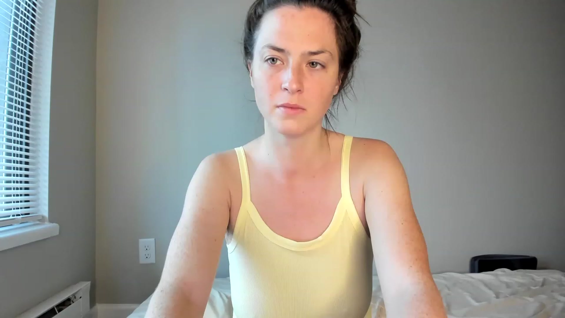 Gallery image thumbnail from Araisyours's myfreecams stream on, 05/19/2023, 13:32 image 18 of 20