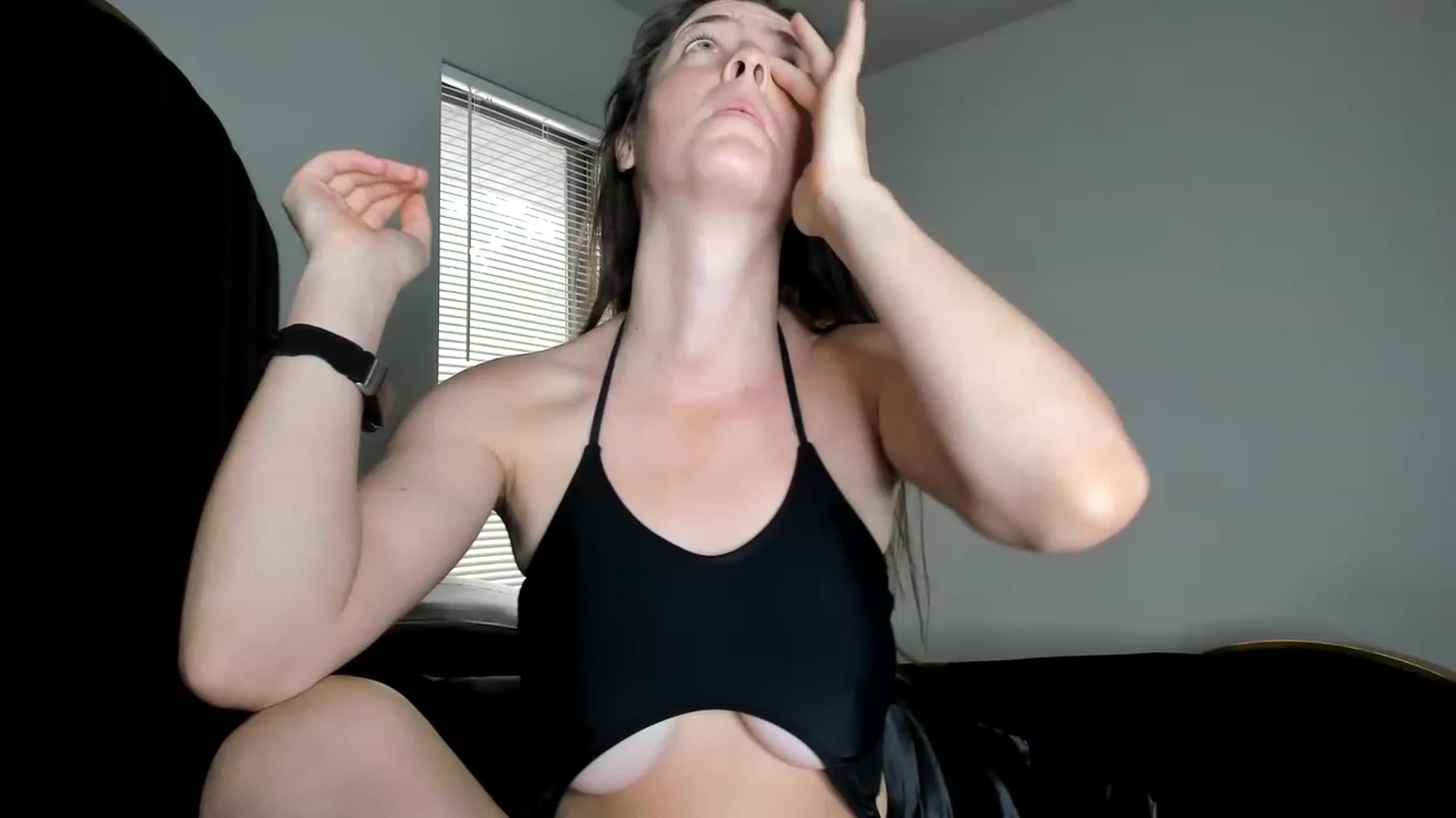 Gallery image thumbnail from Araisyours's myfreecams stream on, 06/05/2023, 13:04 image 8 of 20