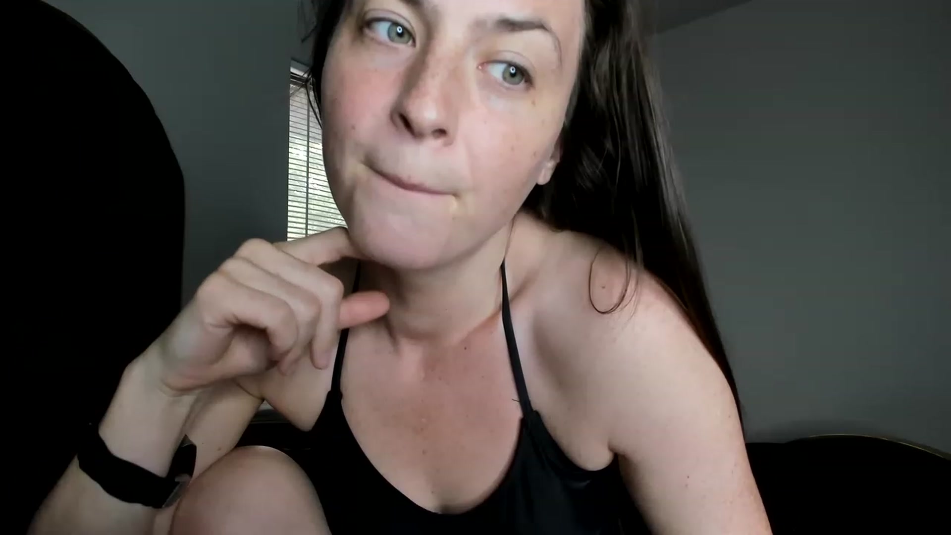 Gallery image thumbnail from Araisyours's myfreecams stream on, 06/05/2023, 13:04 image 6 of 20