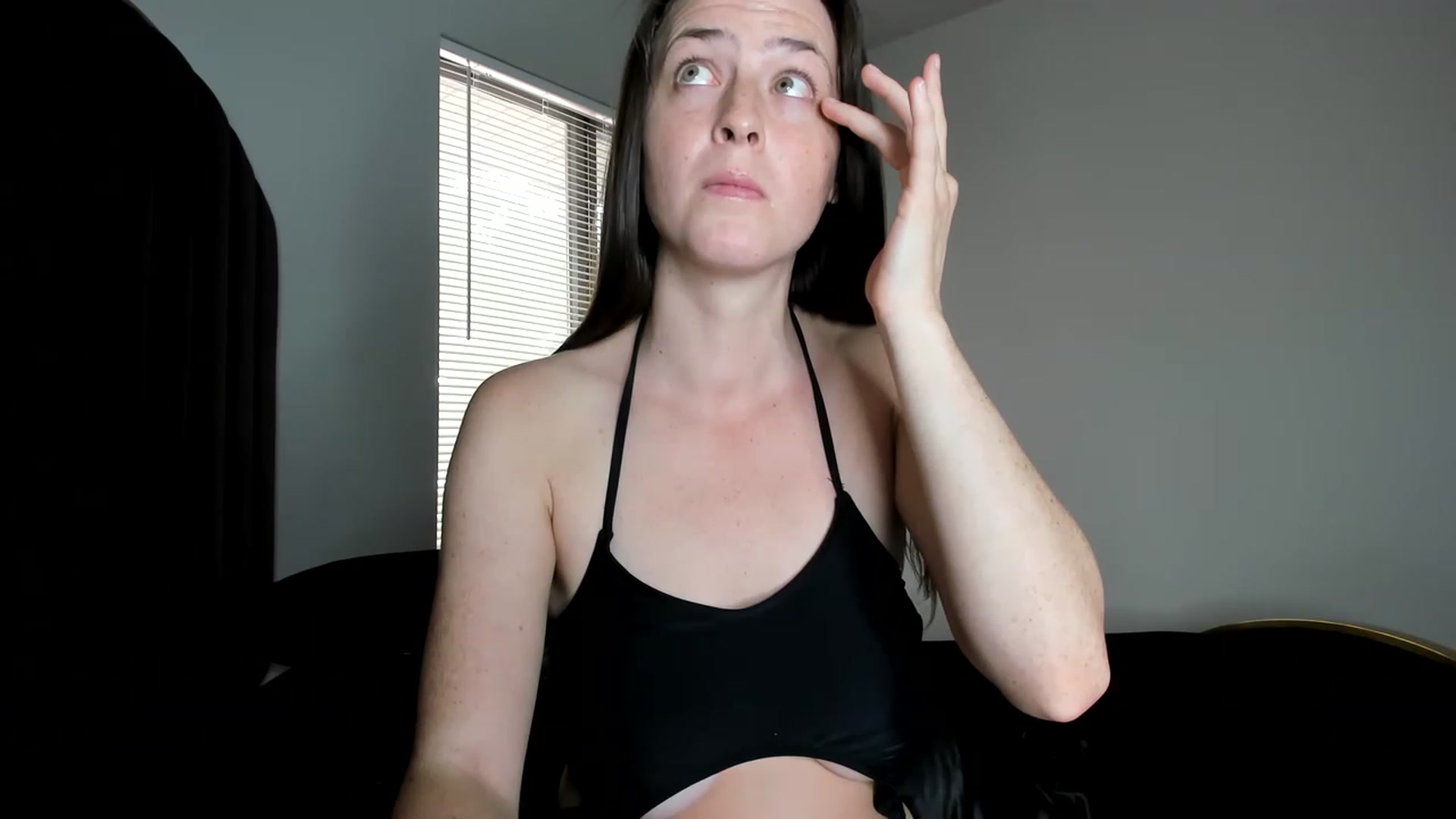 Gallery image thumbnail from Araisyours's myfreecams stream on, 06/05/2023, 14:29 image 7 of 20