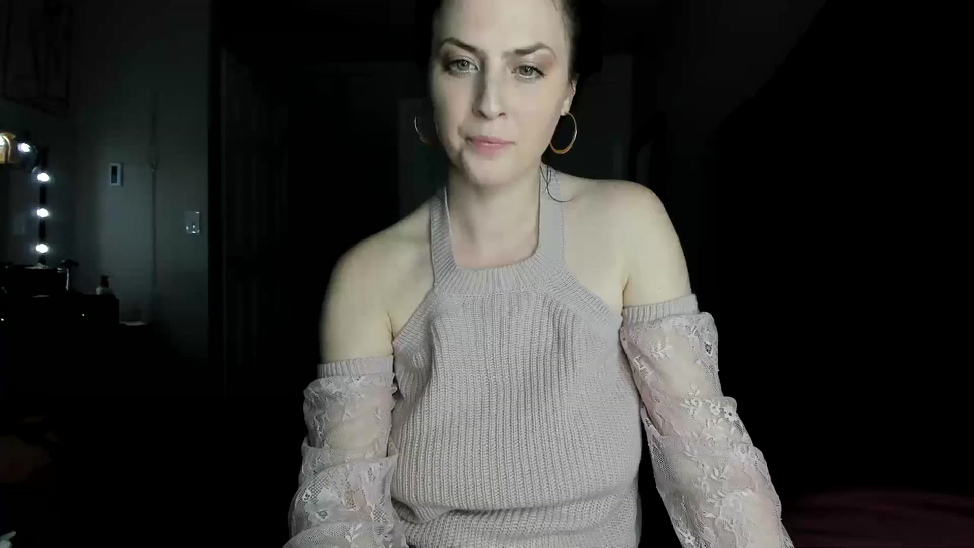 Gallery image thumbnail from Araisyours's myfreecams stream on, 02/19/2024, 02:26 image 2 of 20