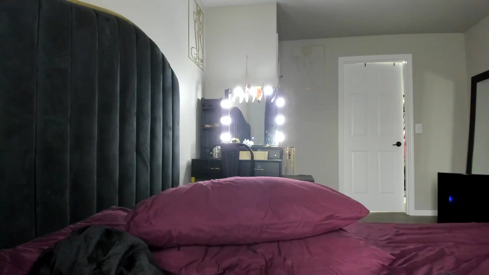 Gallery image thumbnail from Araisyours's myfreecams stream on, 04/12/2024, 15:34 image 2 of 20