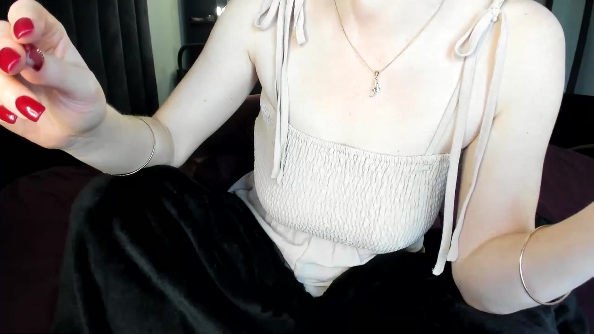 Gallery image thumbnail from Araisyours's myfreecams stream on, 04/22/2024, 12:51 image 3 of 20