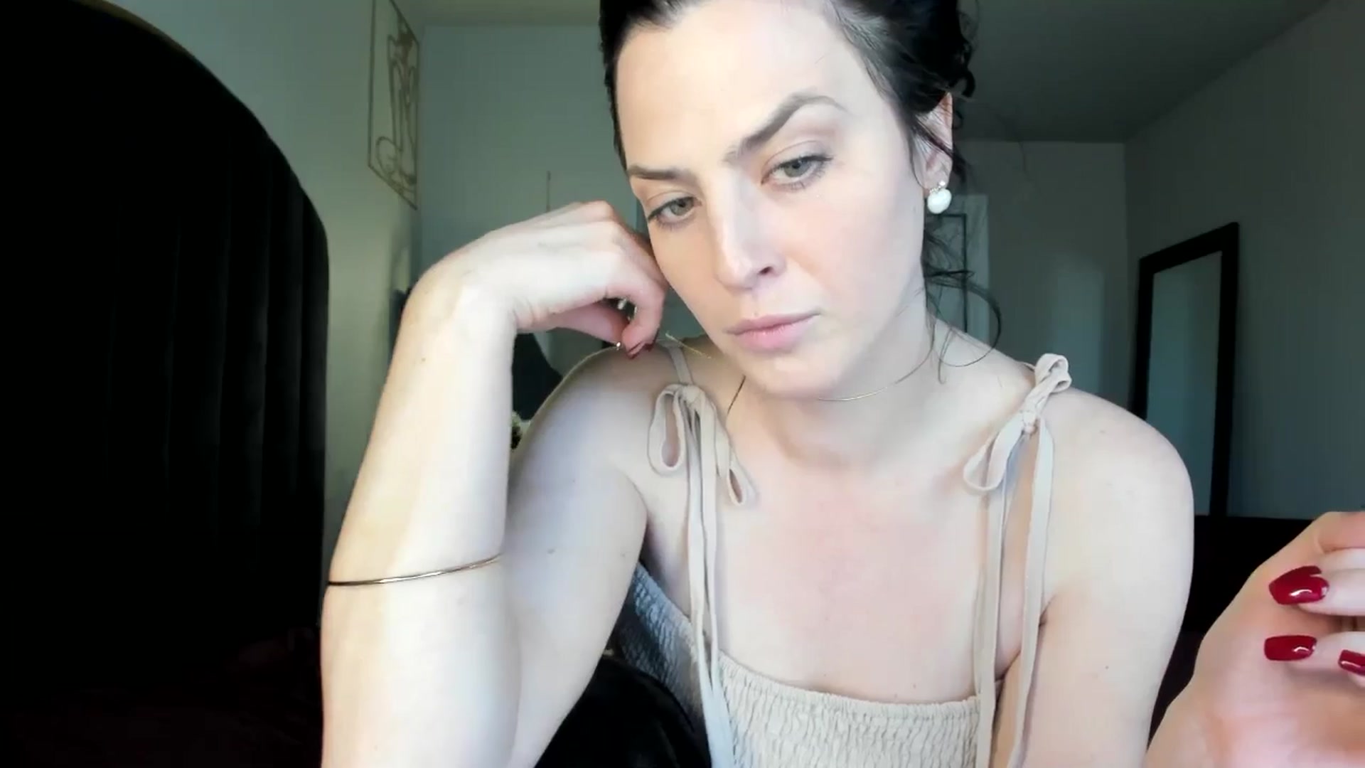 Gallery image thumbnail from Araisyours's myfreecams stream on, 04/22/2024, 12:51 image 8 of 20