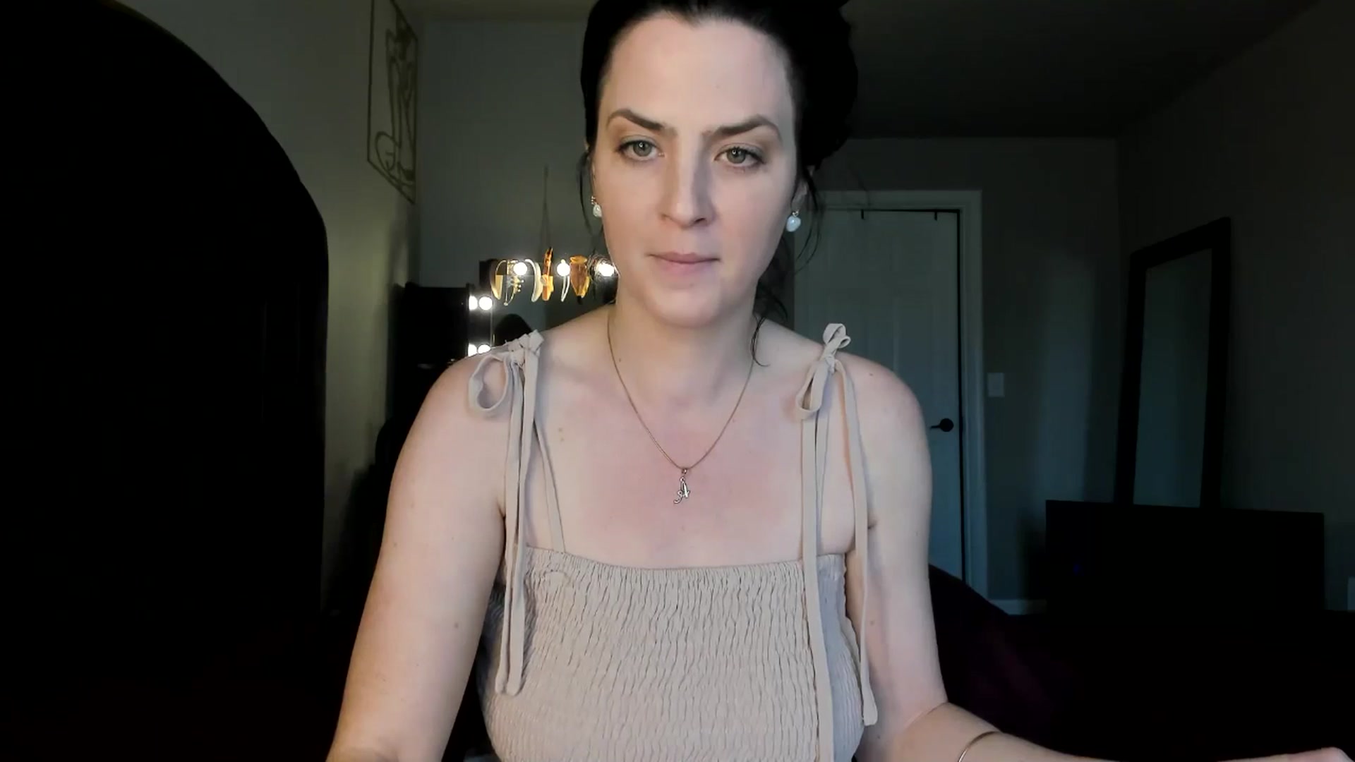 Gallery image thumbnail from Araisyours's myfreecams stream on, 04/22/2024, 12:51 image 19 of 20
