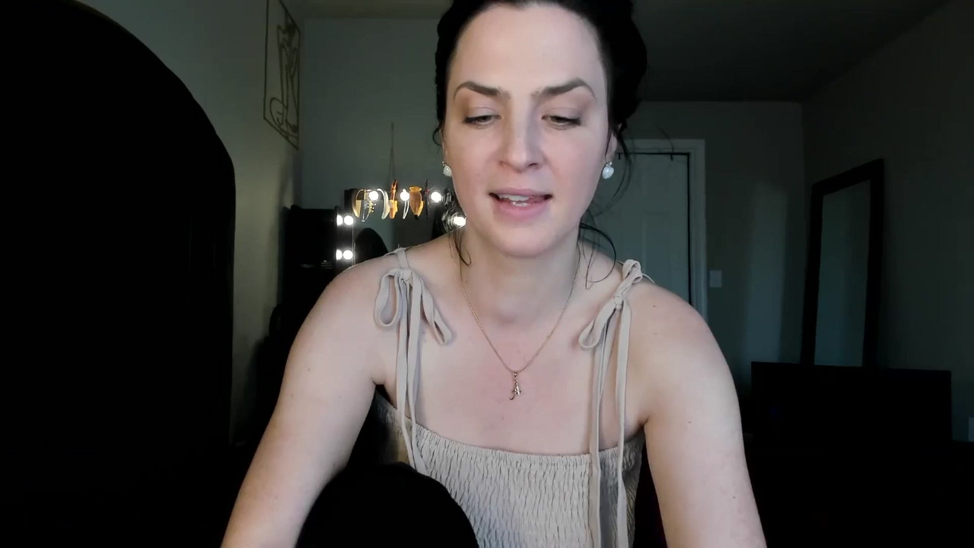Gallery image thumbnail from Araisyours's myfreecams stream on, 04/22/2024, 12:51 image 7 of 20