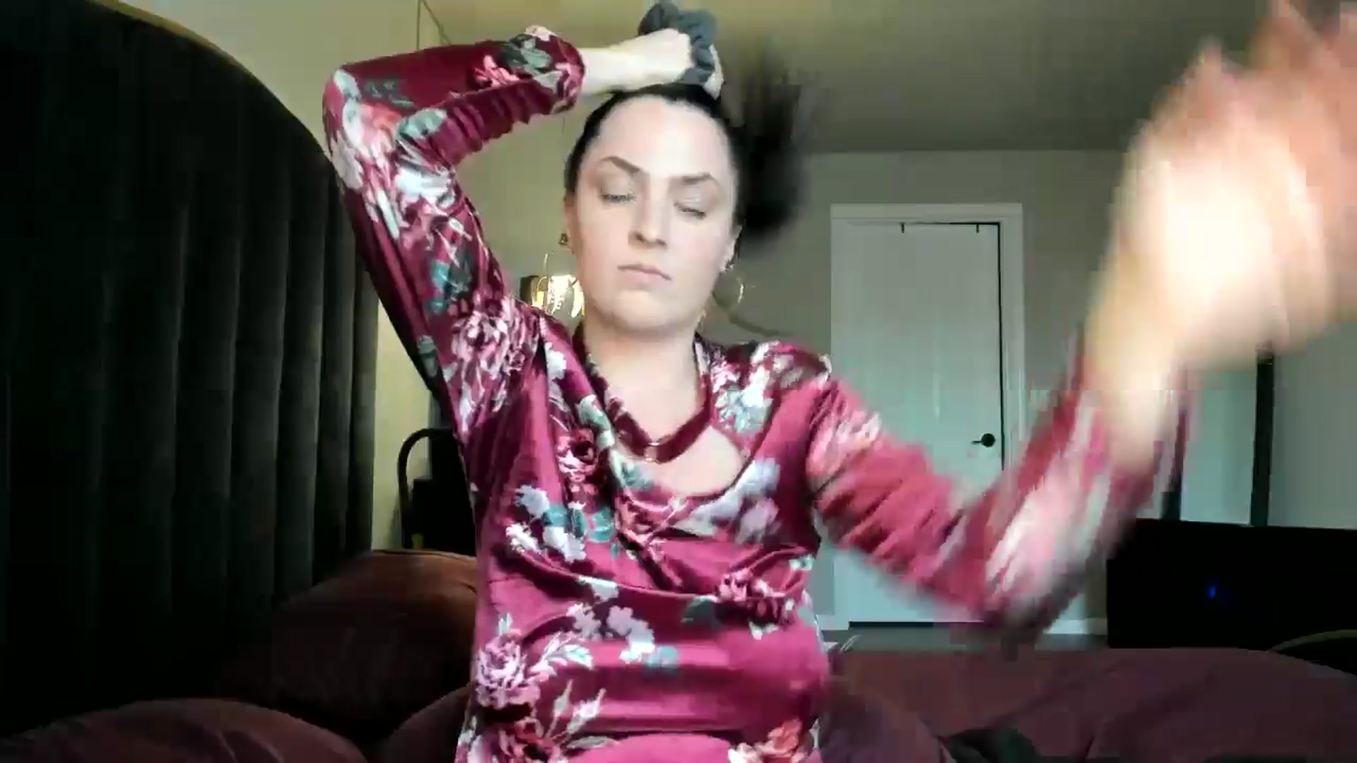 Gallery image thumbnail from Araisyours's myfreecams stream on, 04/26/2024, 14:51 image 8 of 20