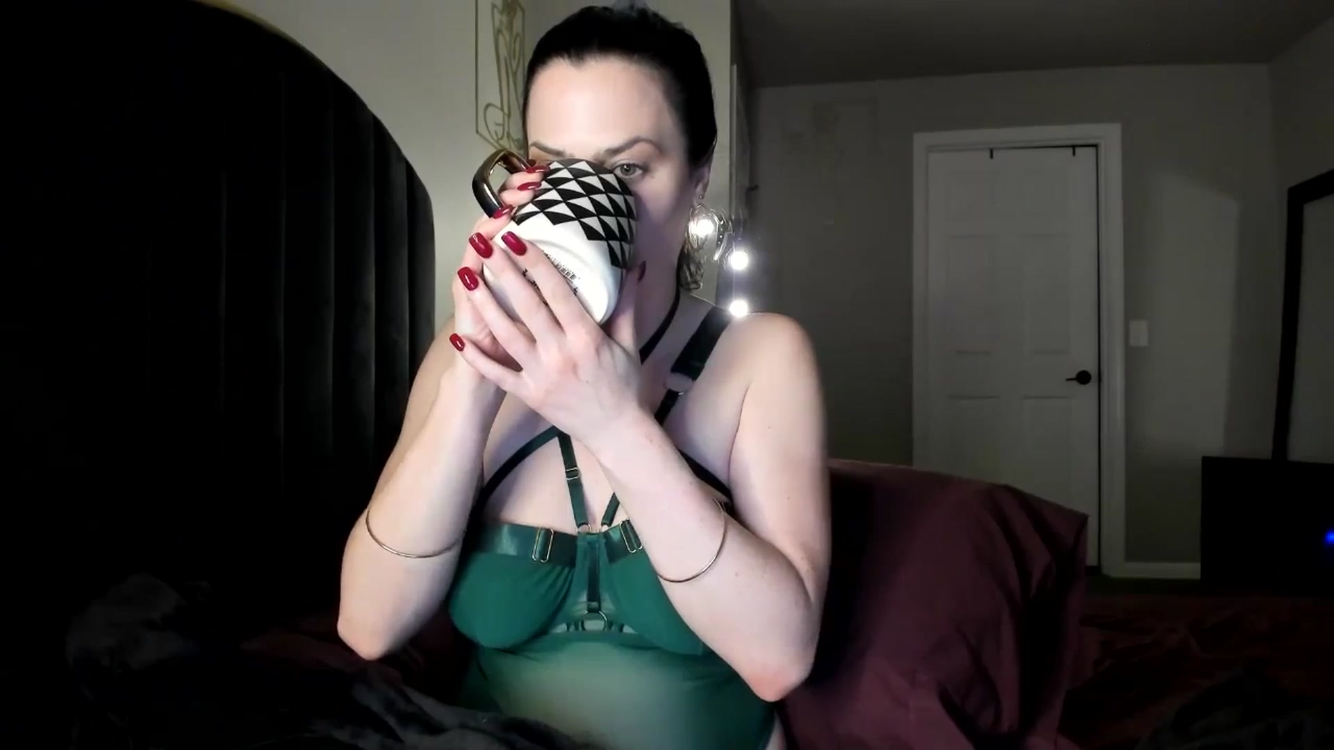 Gallery image thumbnail from Araisyours's myfreecams stream on, 04/27/2024, 10:51 image 20 of 20