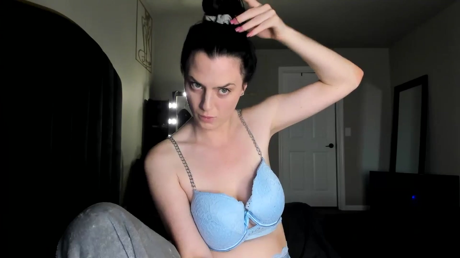 Gallery image thumbnail from Araisyours's myfreecams stream on, 05/26/2024, 15:55 image 2 of 20