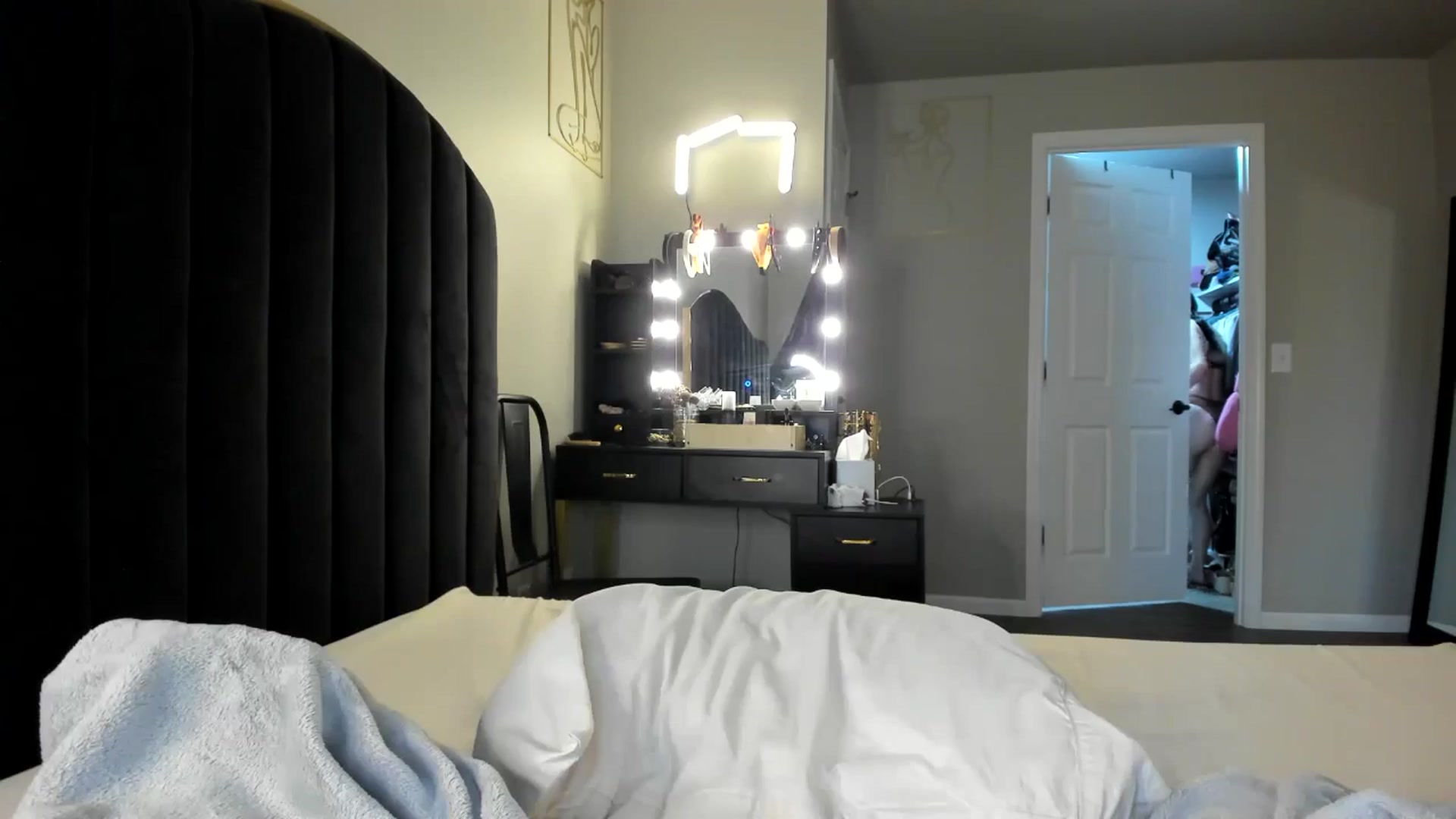 Gallery image thumbnail from Araisyours's myfreecams stream on, 07/11/2024, 16:13 image 7 of 20