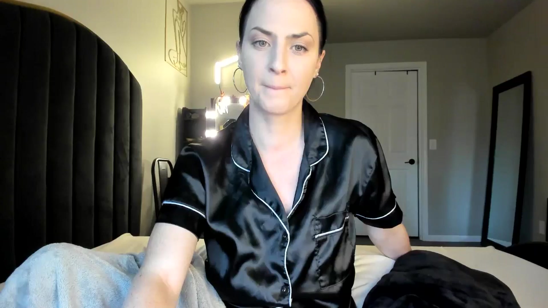 Gallery image thumbnail from Araisyours's myfreecams stream on, 07/18/2024, 14:58 image 5 of 20